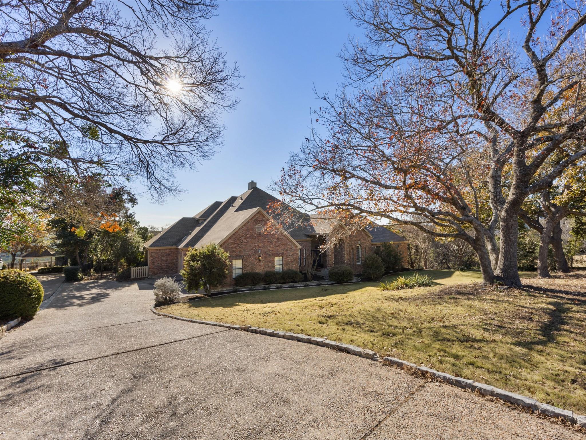 9009 Bell Mountain Dr, Austin, TX 78730