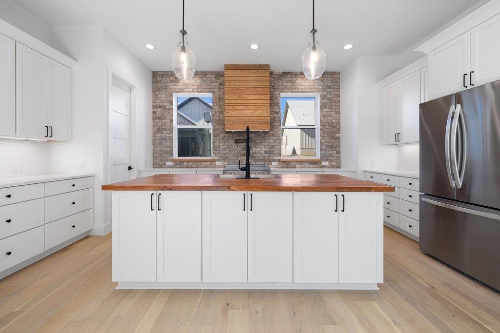 43 War Bonnet, Wimberley, TX 78676