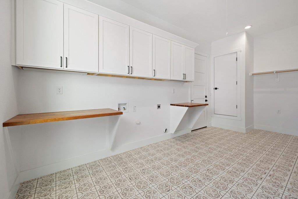 43 War Bonnet, Wimberley, TX 78676