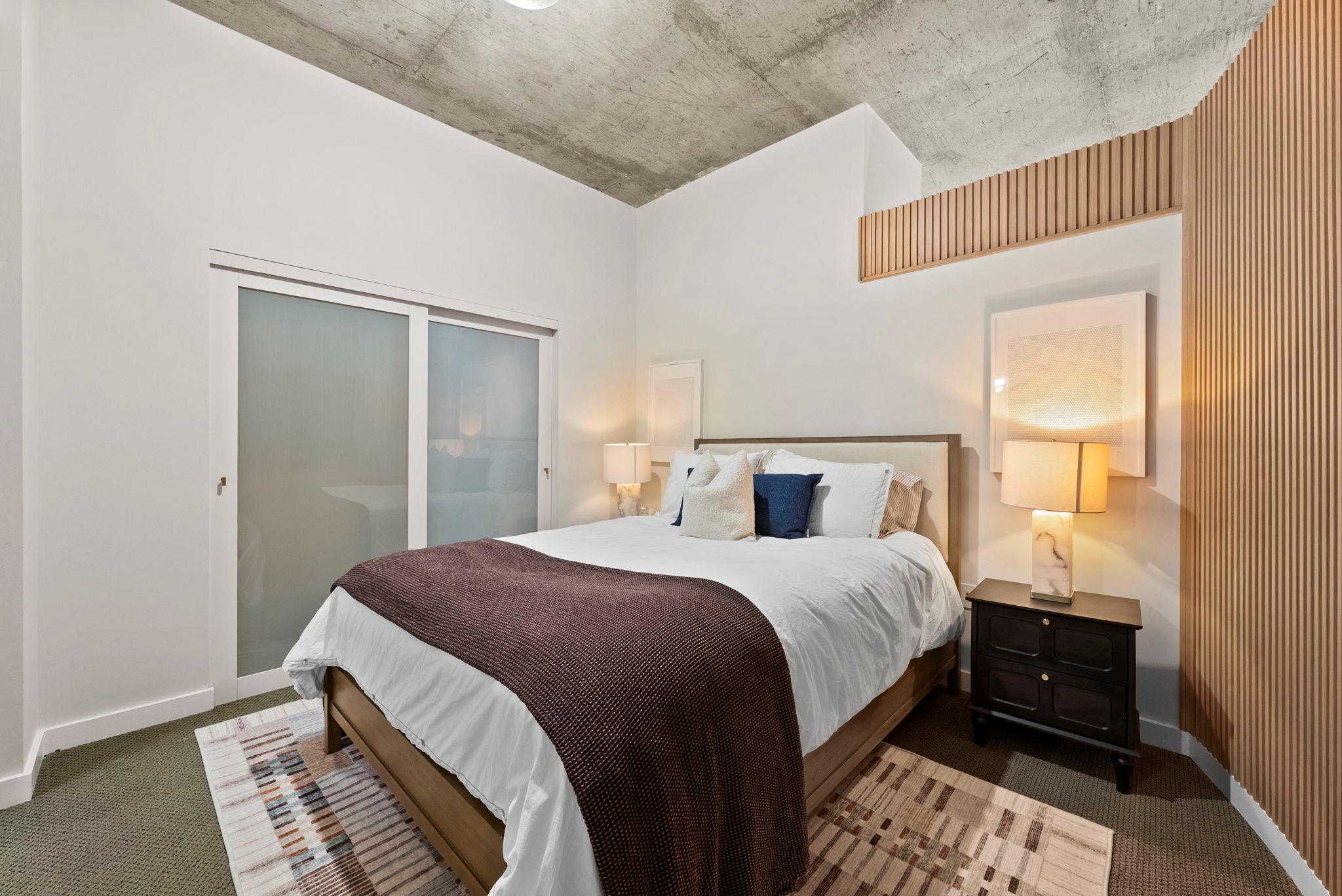 360 Nueces St # 2703, Austin, TX 78701