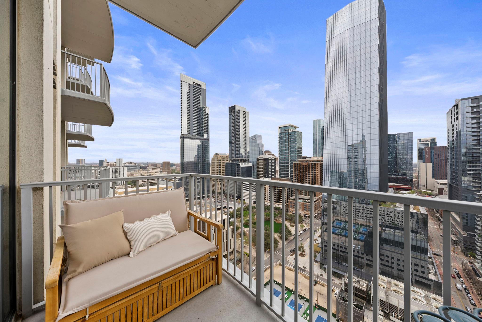 360 Nueces St # 2703, Austin, TX 78701