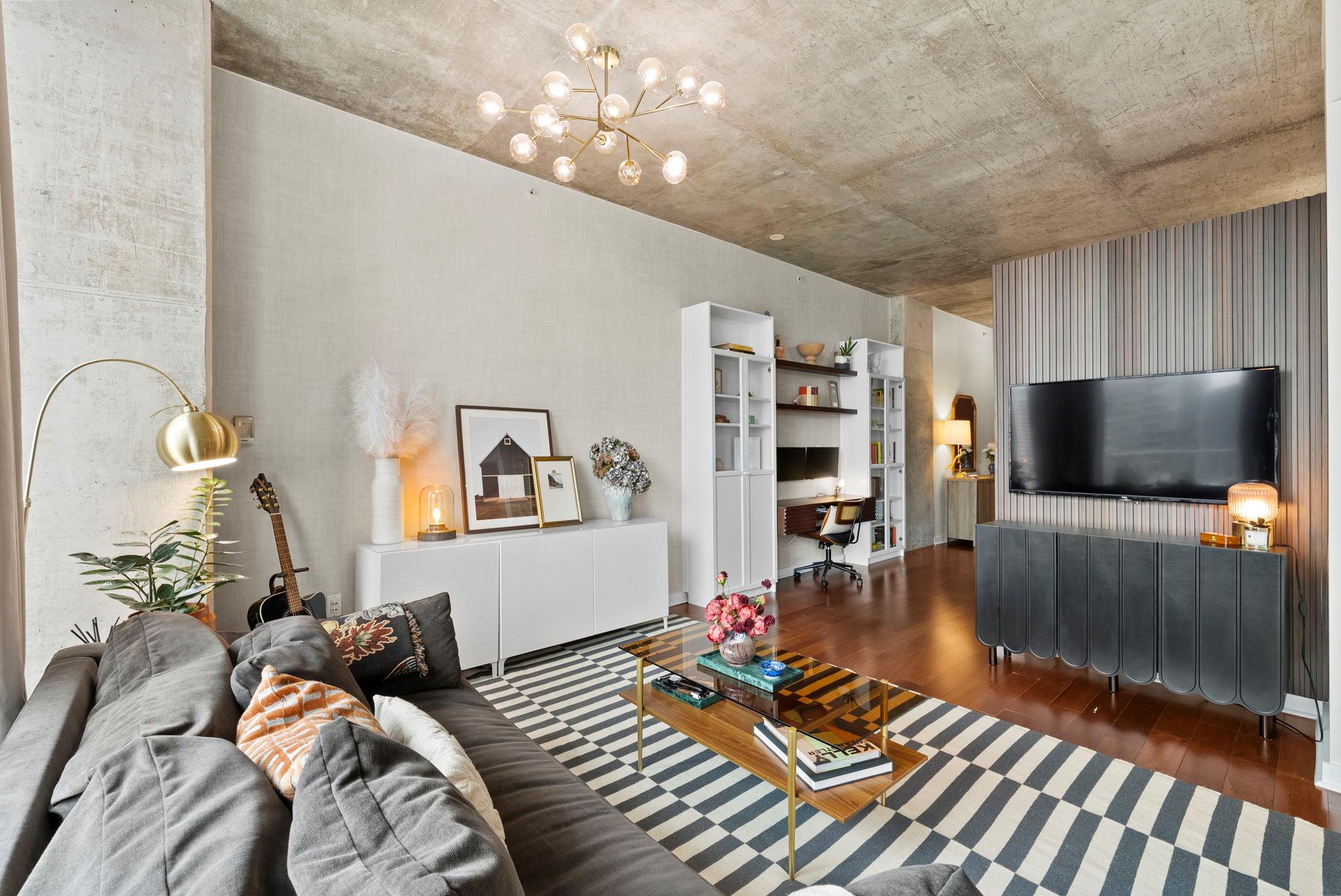 360 Nueces St # 2703, Austin, TX 78701