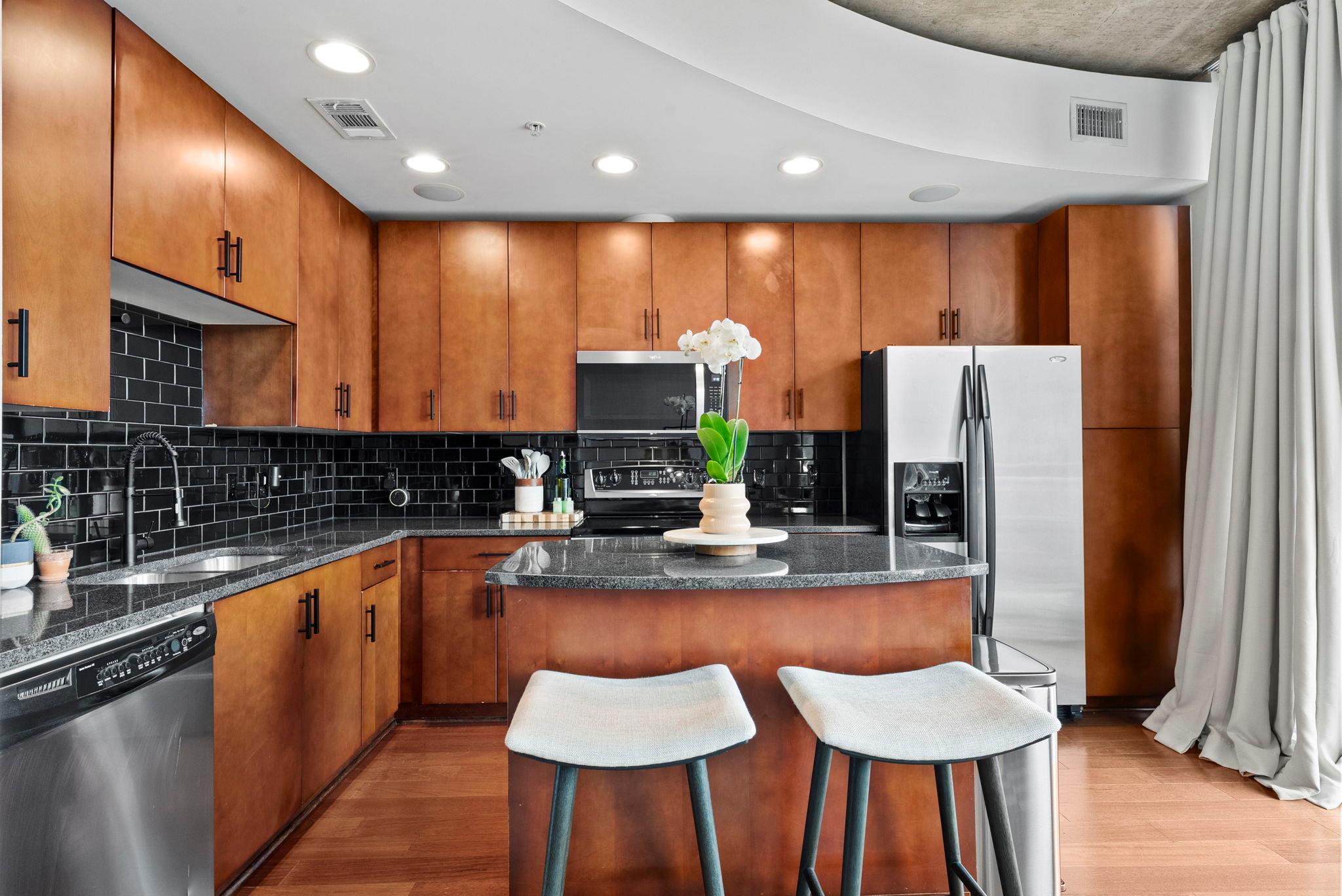 360 Nueces St # 2703, Austin, TX 78701