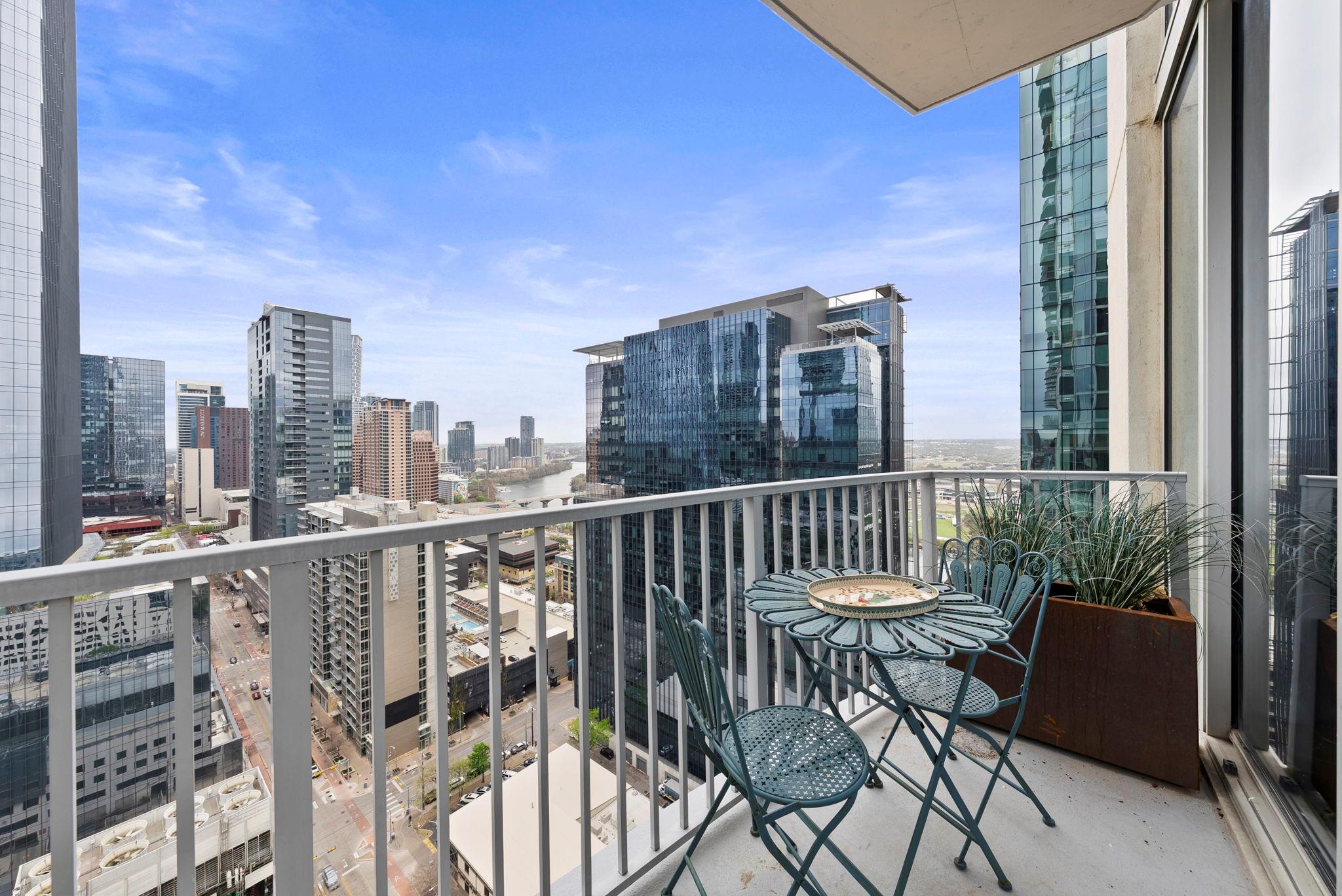 360 Nueces St # 2703, Austin, TX 78701