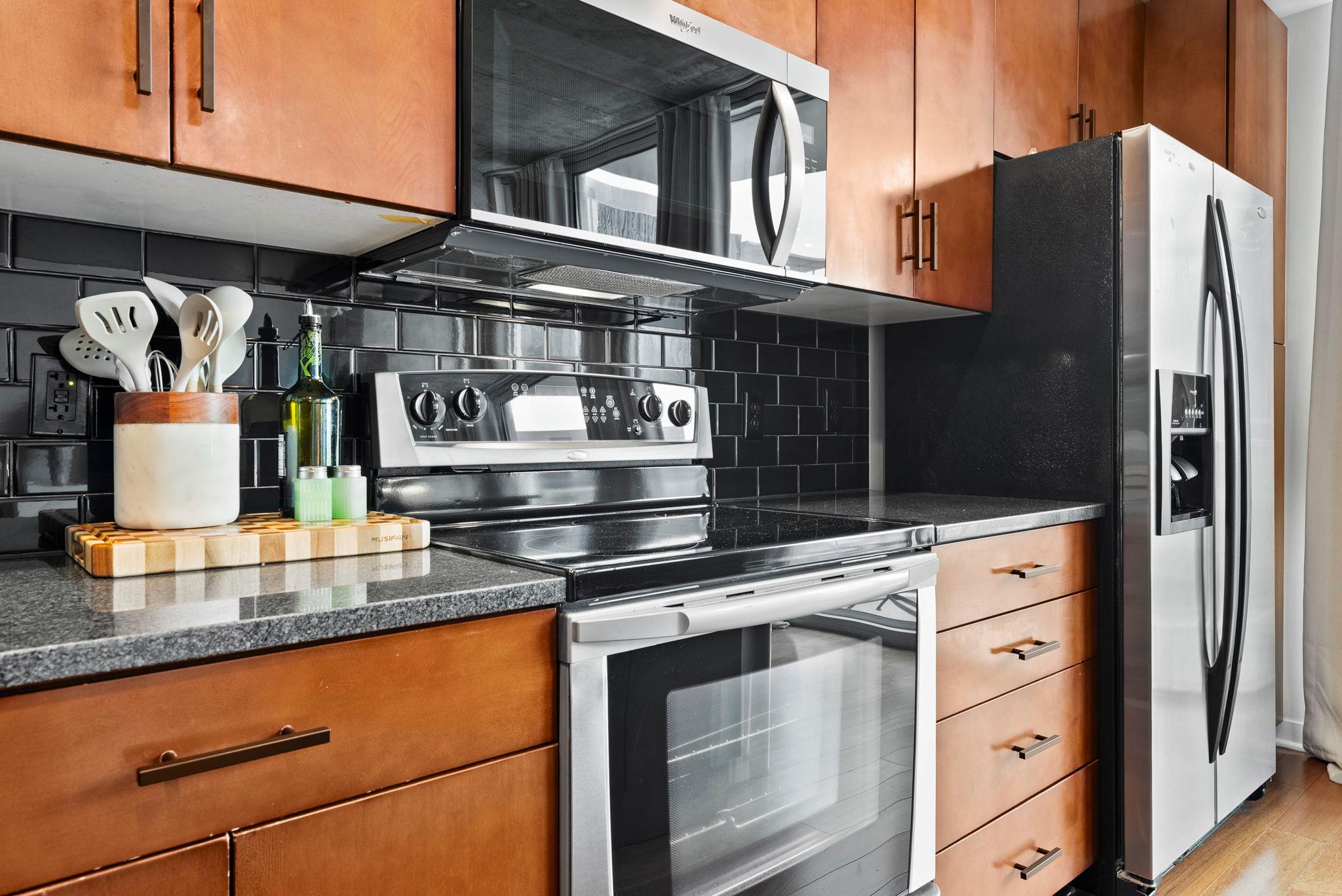 360 Nueces St # 2703, Austin, TX 78701