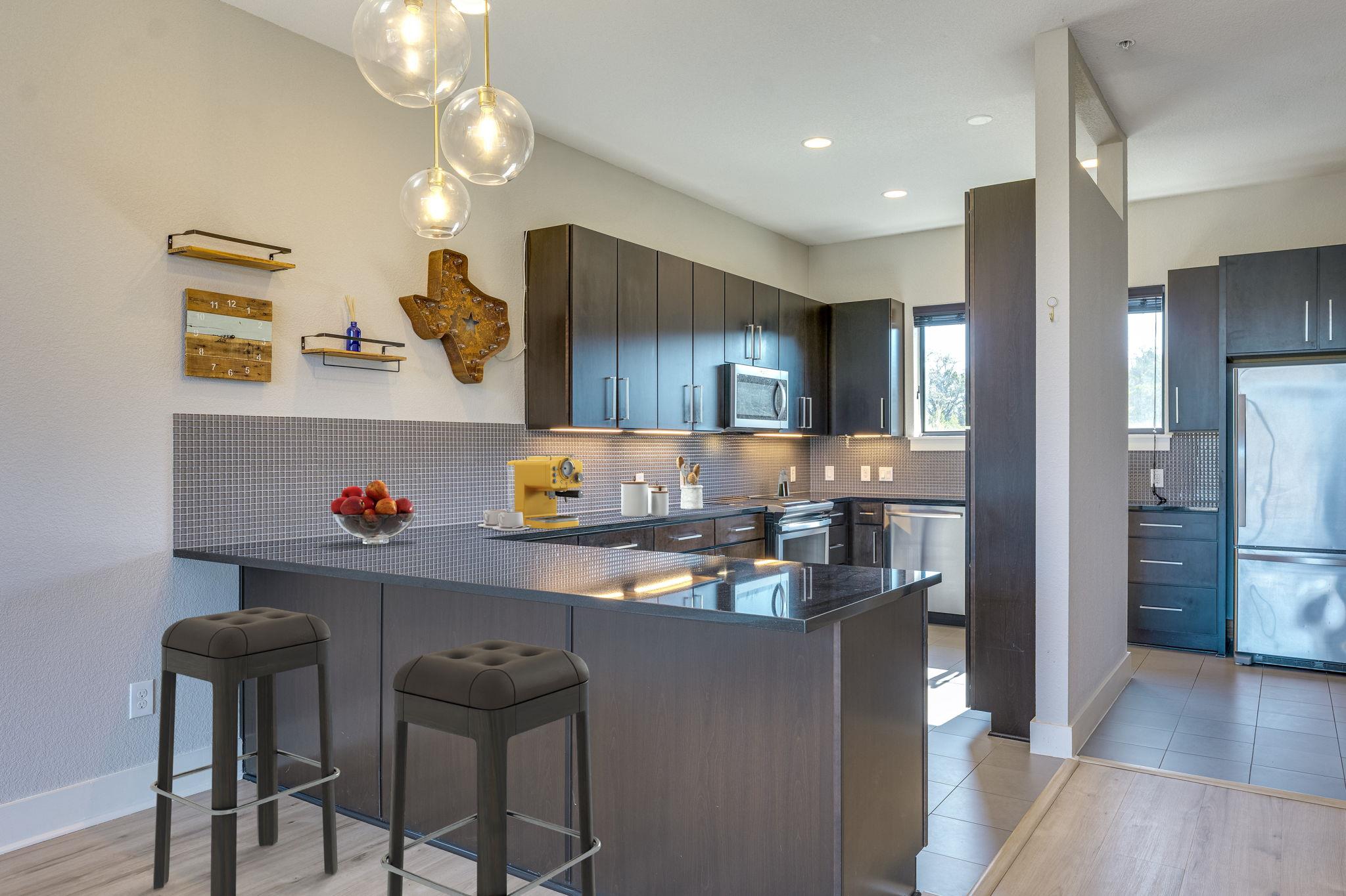 1101 Ivean Pearson Rd # A203, Lago Vista, TX 78645