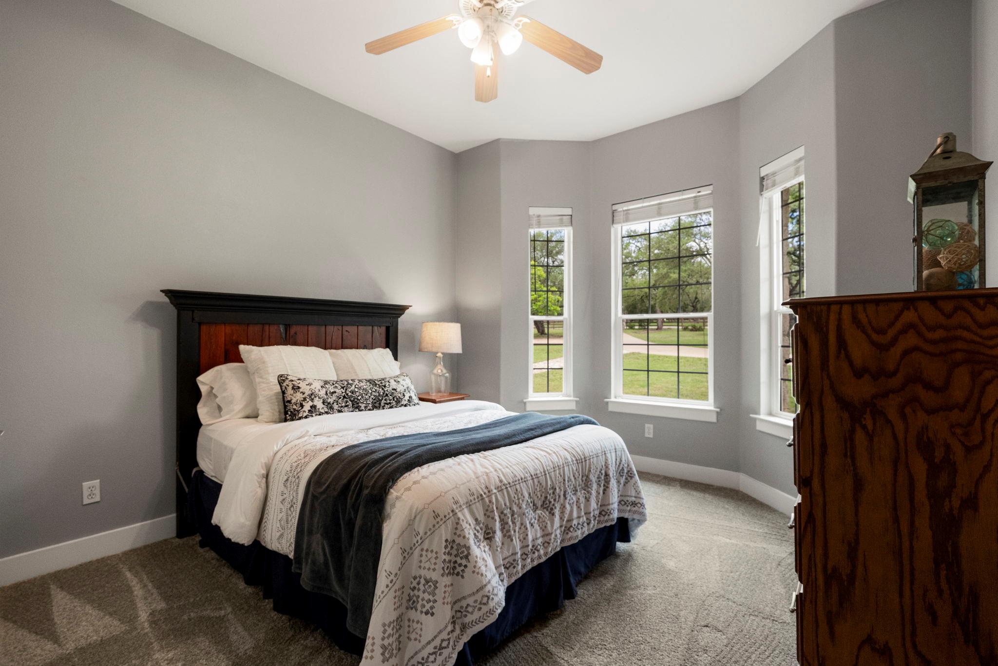 103 Horseshoe Dr, Dripping Springs, TX 78620