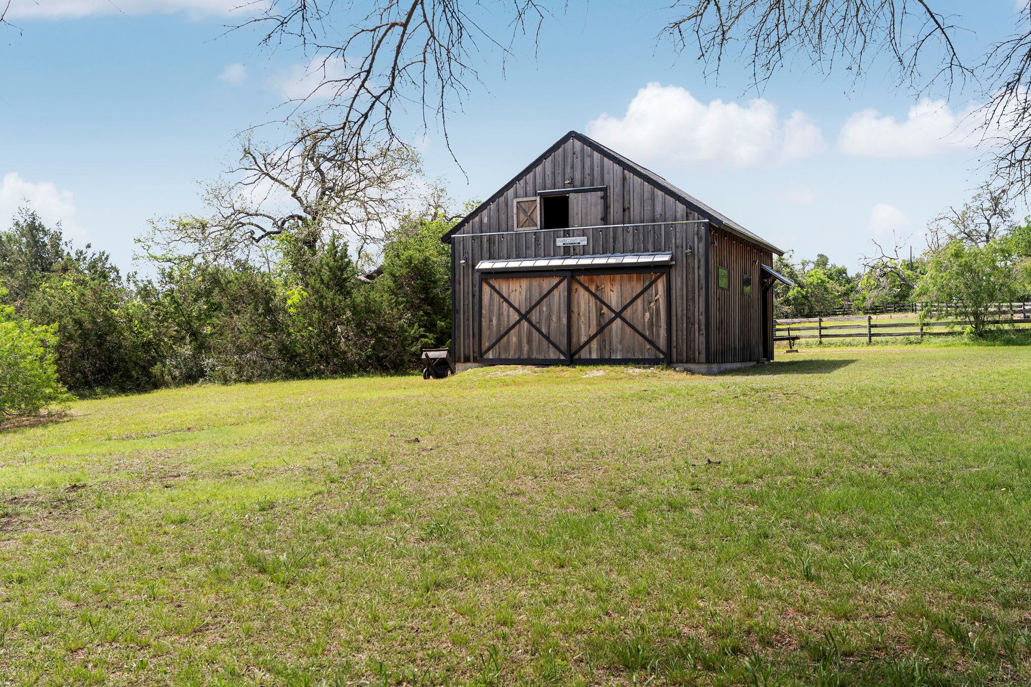 103 Horseshoe Dr, Dripping Springs, TX 78620