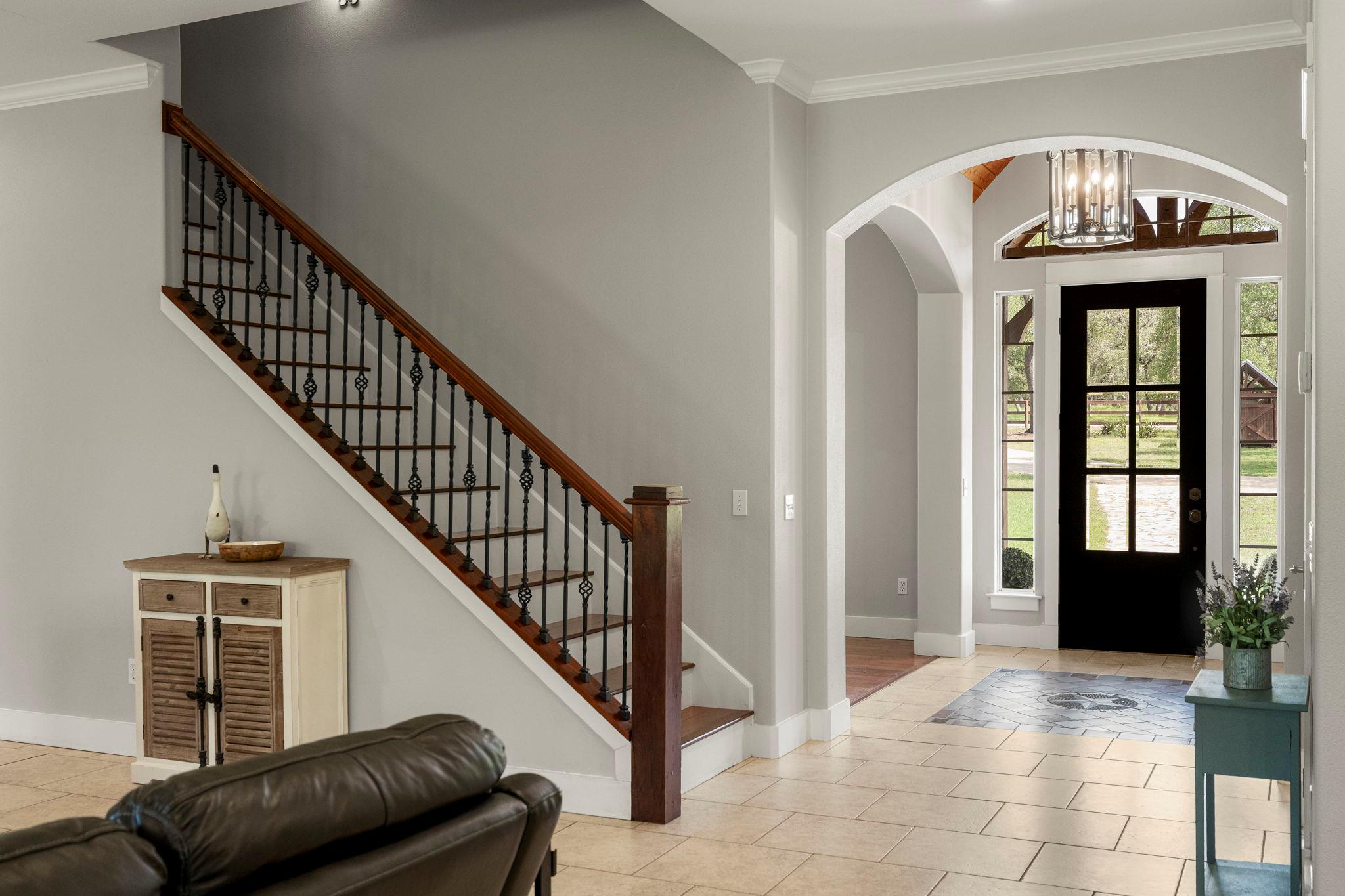 103 Horseshoe Dr, Dripping Springs, TX 78620