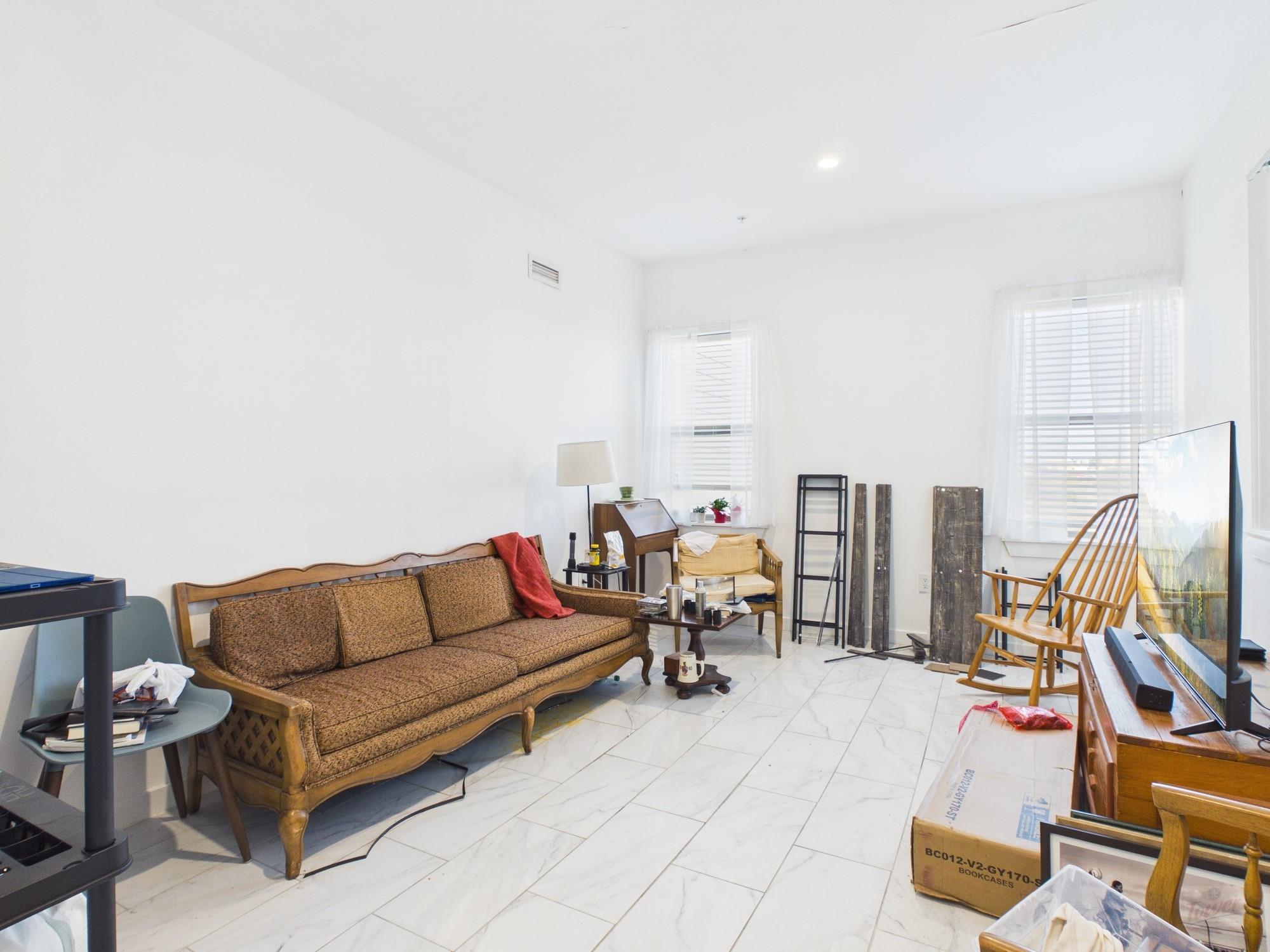 1010 W 26th St # 511, Austin, TX 78705