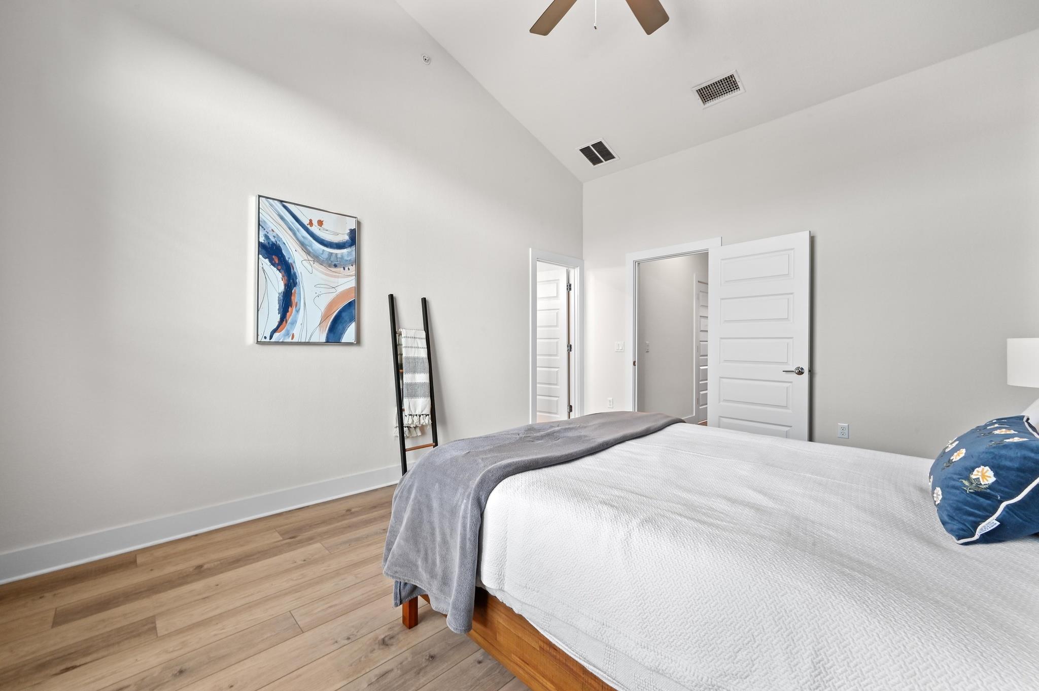 8922 Menchaca Rd # 303, Austin, TX 78748