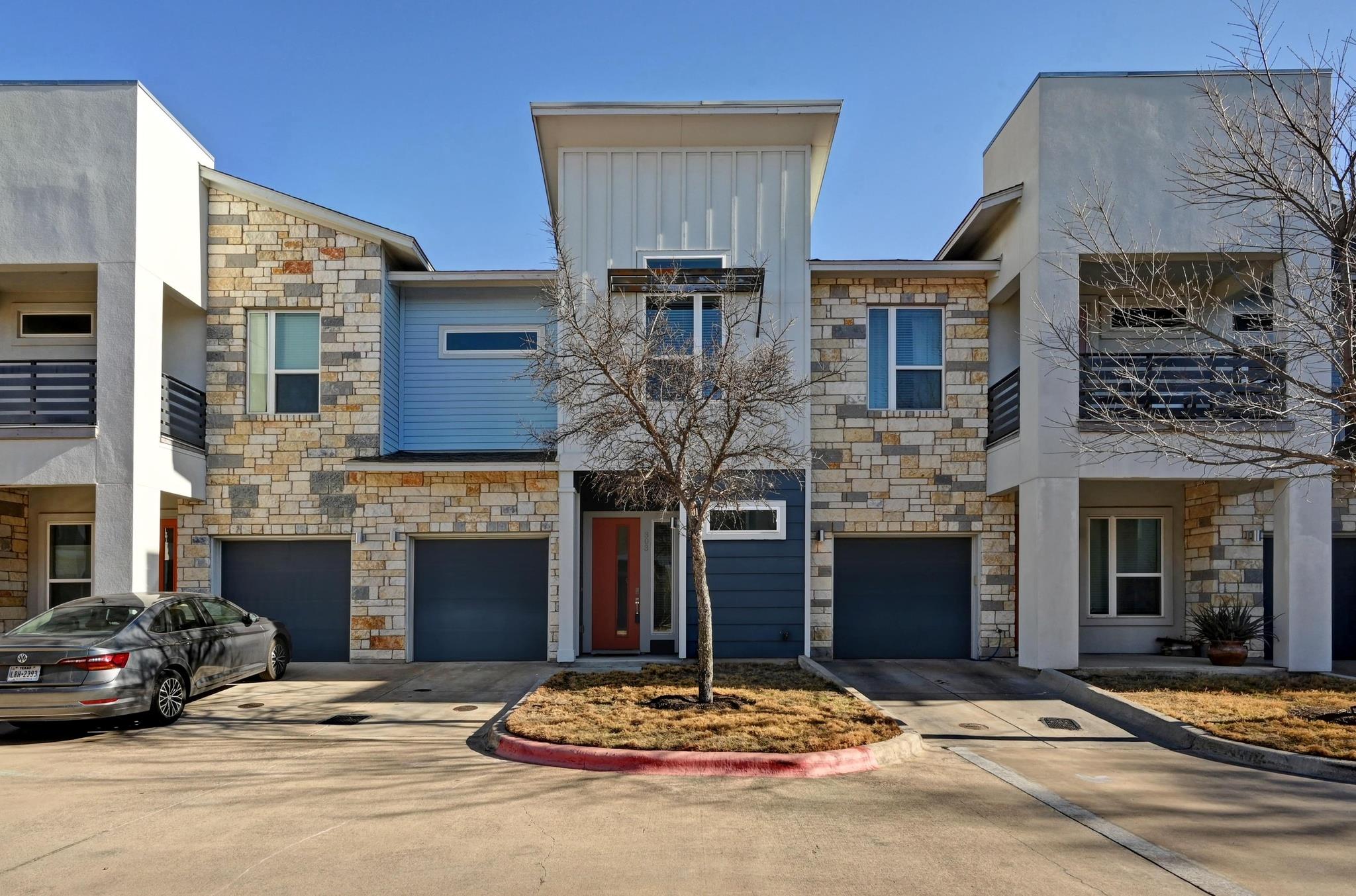 8922 Menchaca Rd # 303, Austin, TX 78748