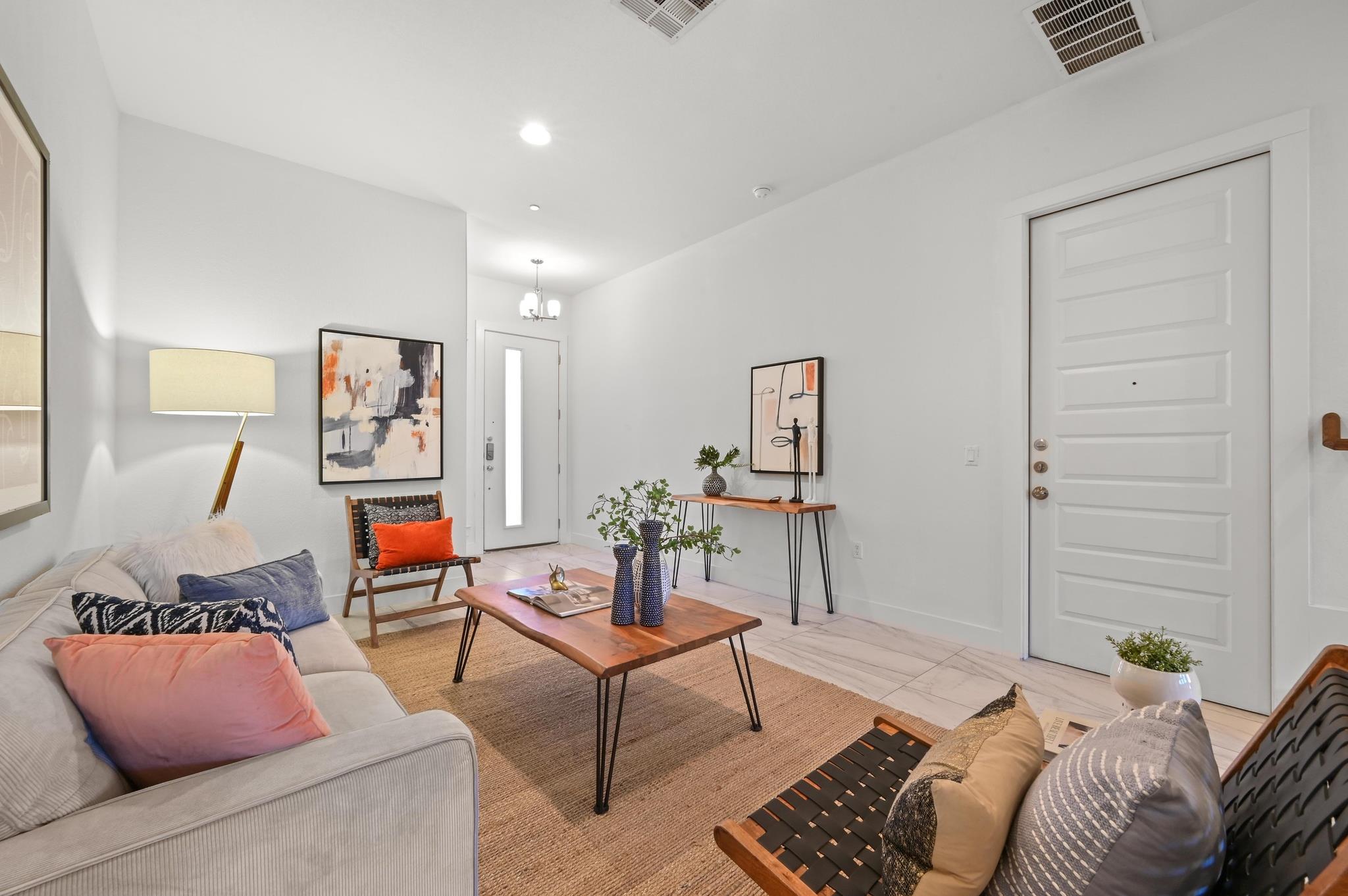 8922 Menchaca Rd # 303, Austin, TX 78748