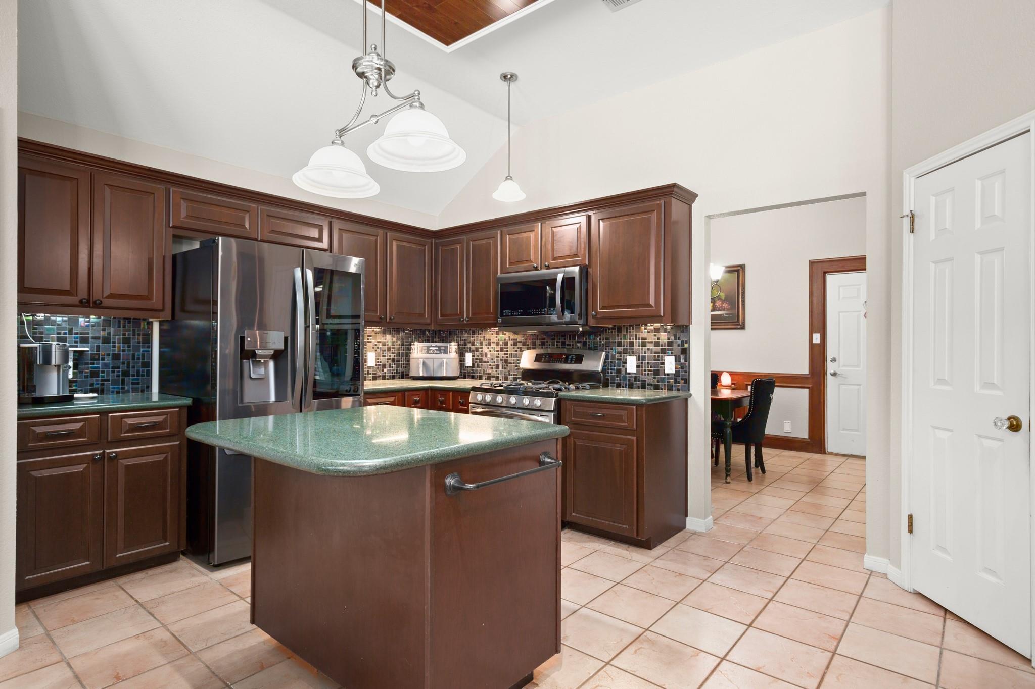 506 Cedar Ln, Pflugerville, TX 78660