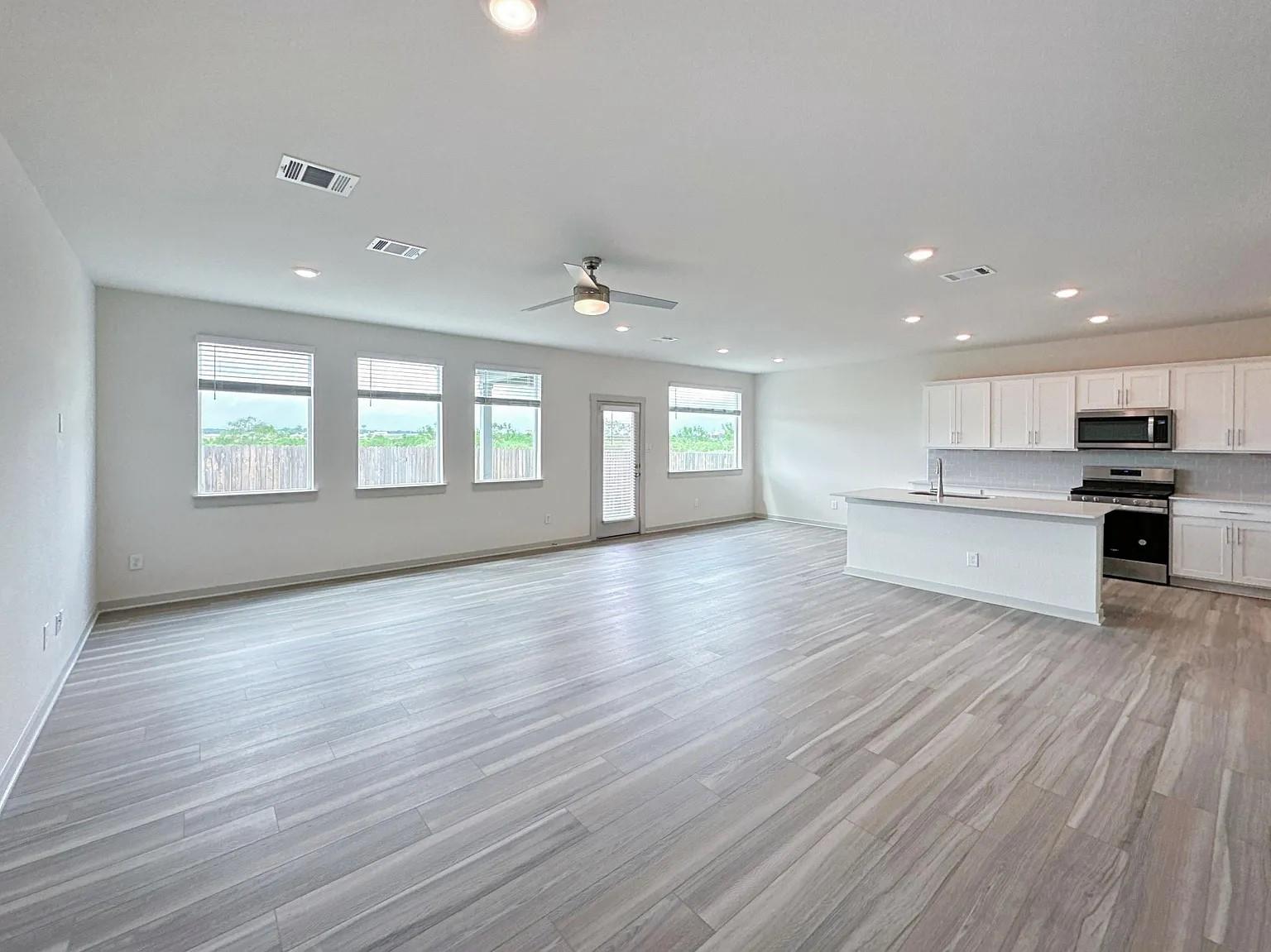 504 Millbrook Blvd, San Marcos, TX 78666