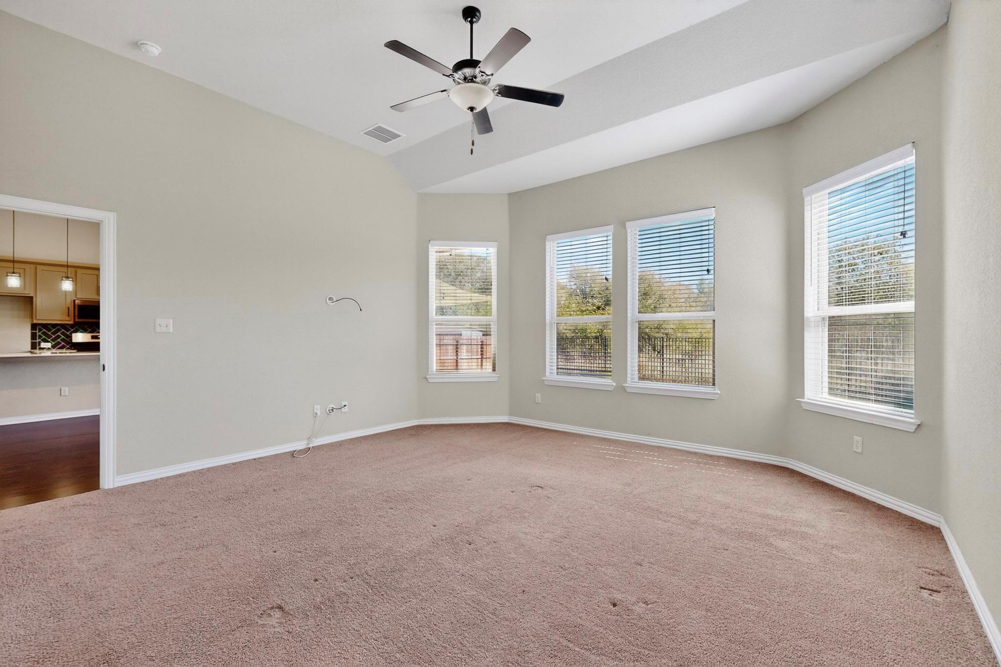 12605 Iron Bridge Dr, Manchaca, TX 78652