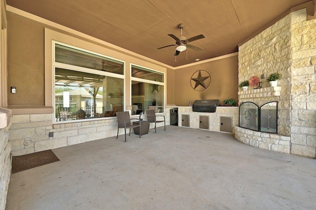 7300 Gilbert Rd, Manor, TX 78653