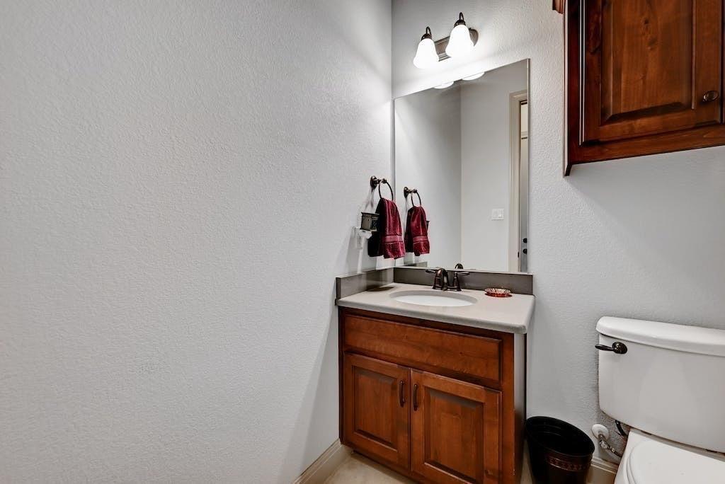 7300 Gilbert Rd, Manor, TX 78653