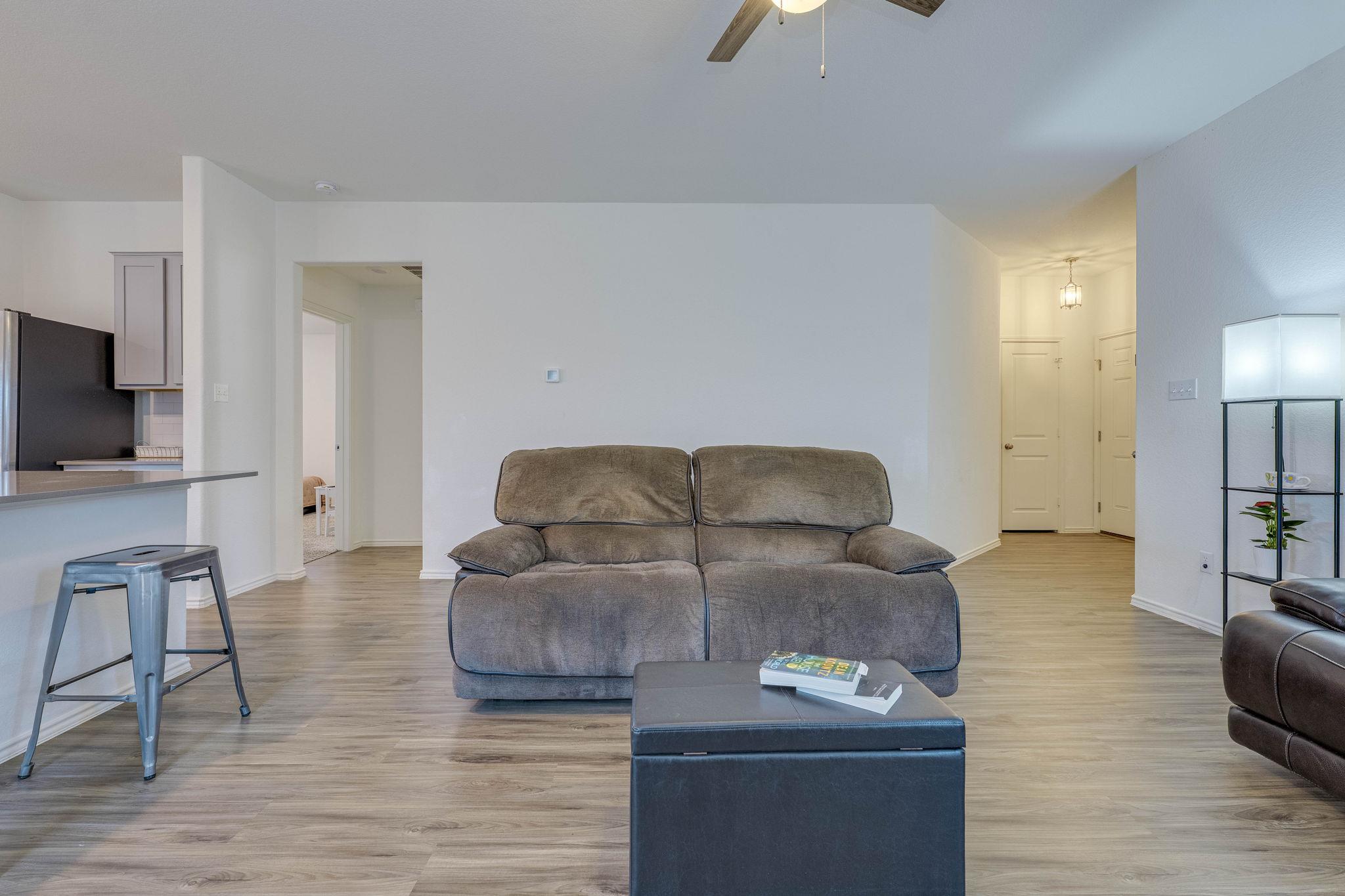 557 Greatest Gift Way, Jarrell, TX 76537