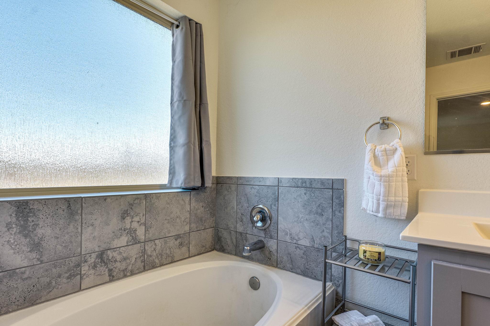 557 Greatest Gift Way, Jarrell, TX 76537