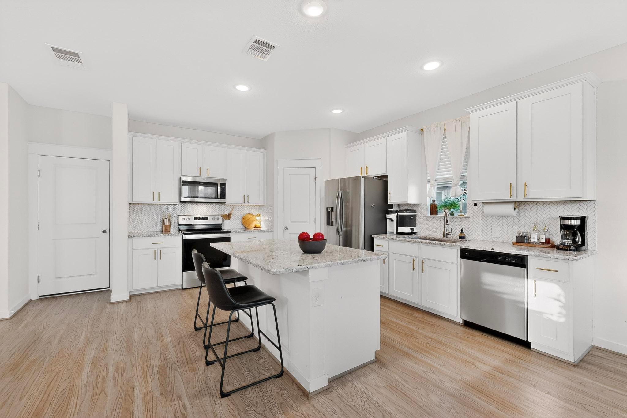 639 Pheasant Hill Ln, Georgetown, TX 78628