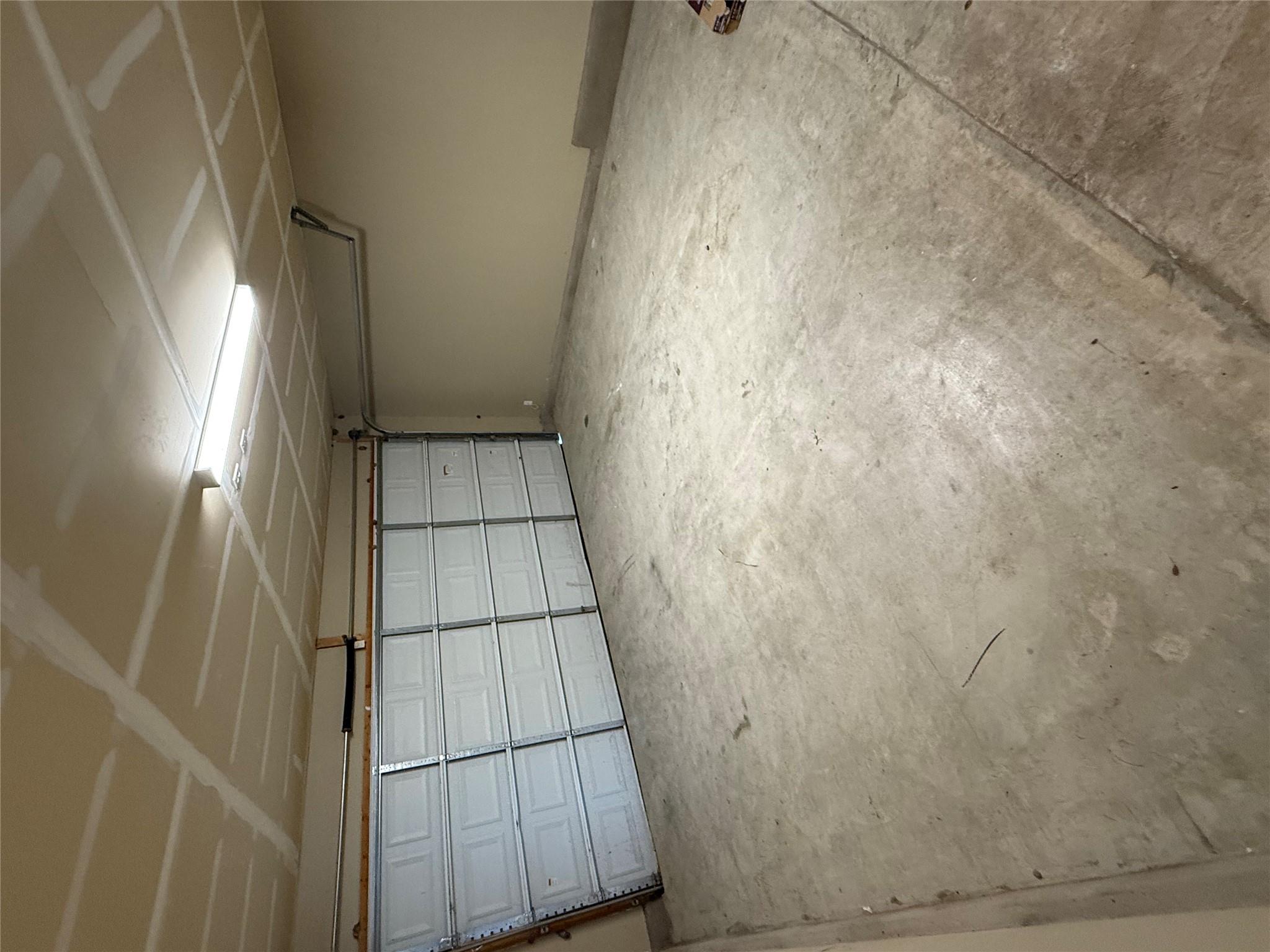 225 Hyltin St, Hutto, TX 78634