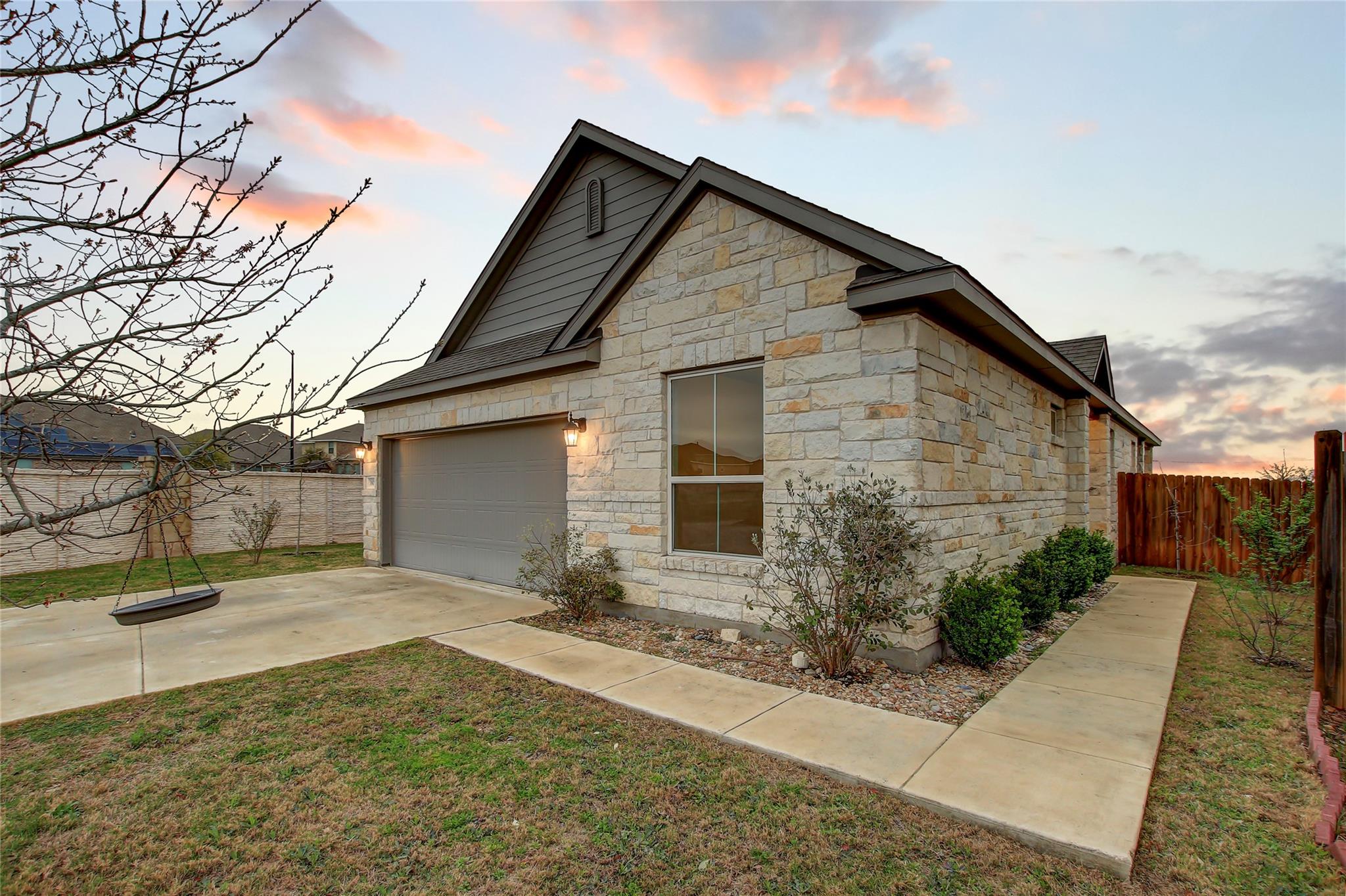 3801 Birdwatch Loop # 48, Pflugerville, TX 78660