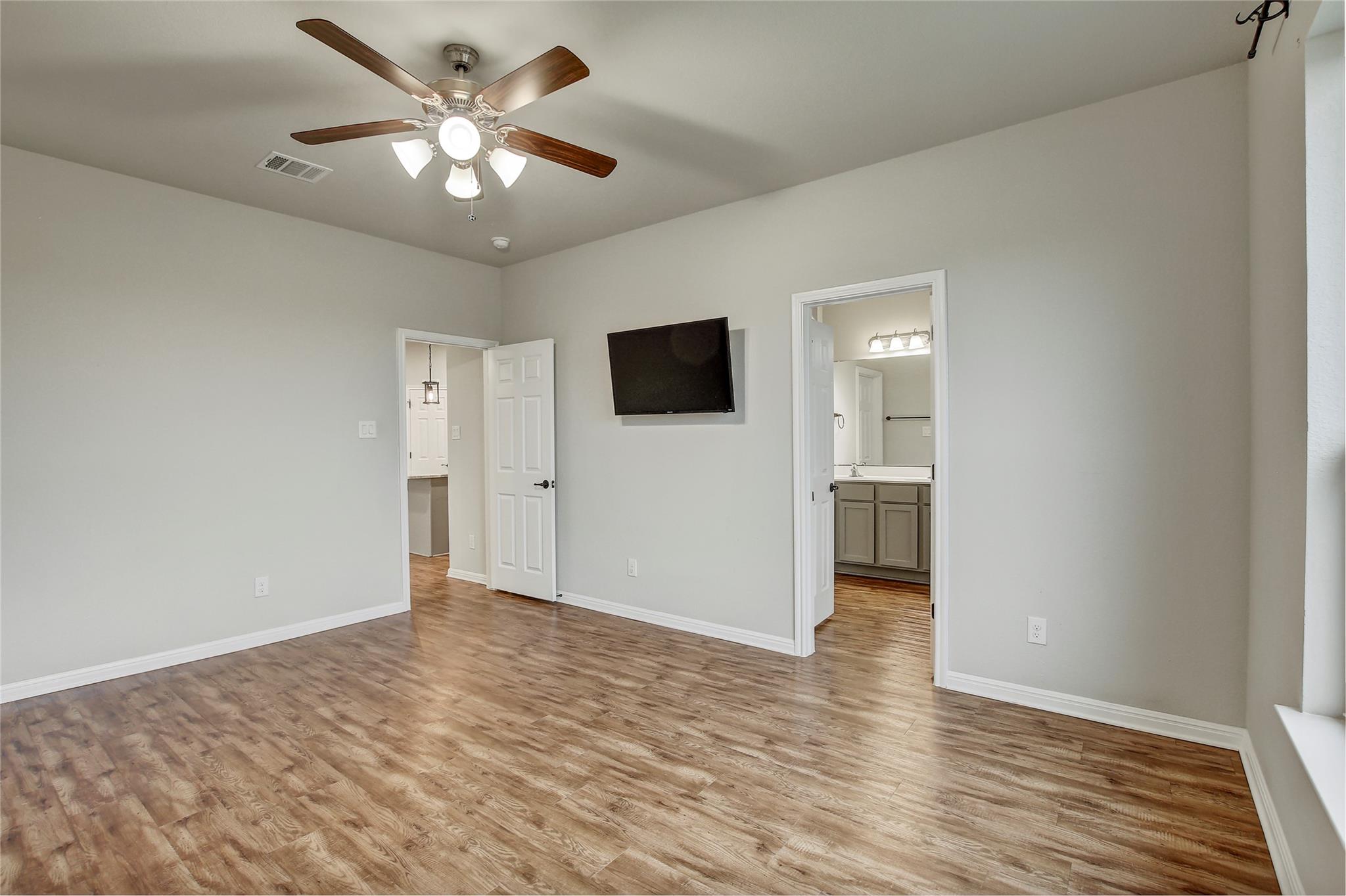 3801 Birdwatch Loop # 48, Pflugerville, TX 78660