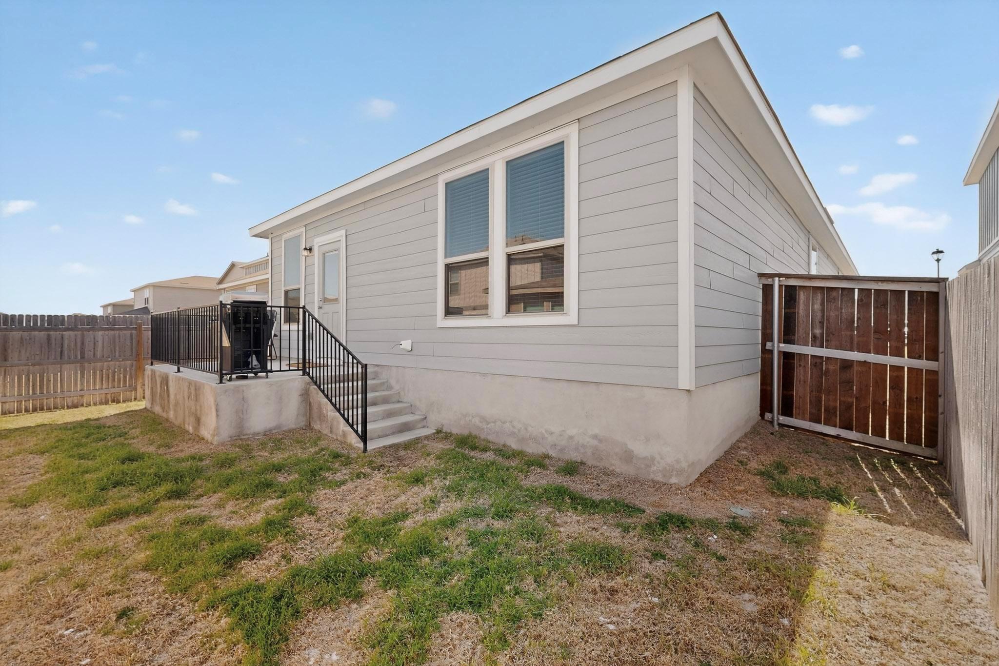 429 Stone Water Ln, Jarrell, TX 76588