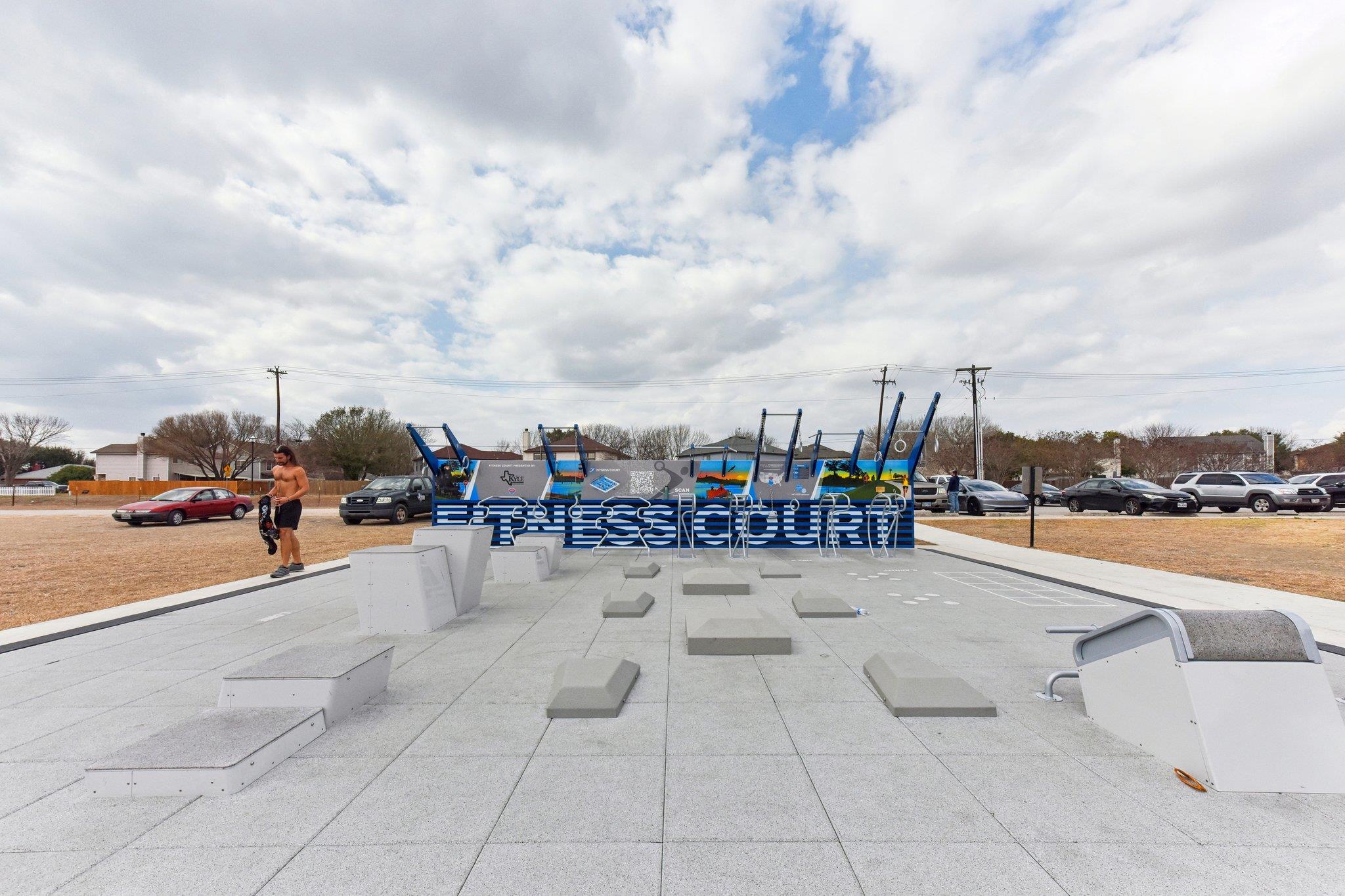 901 E Whispering Hollow Dr, Kyle, TX 78640