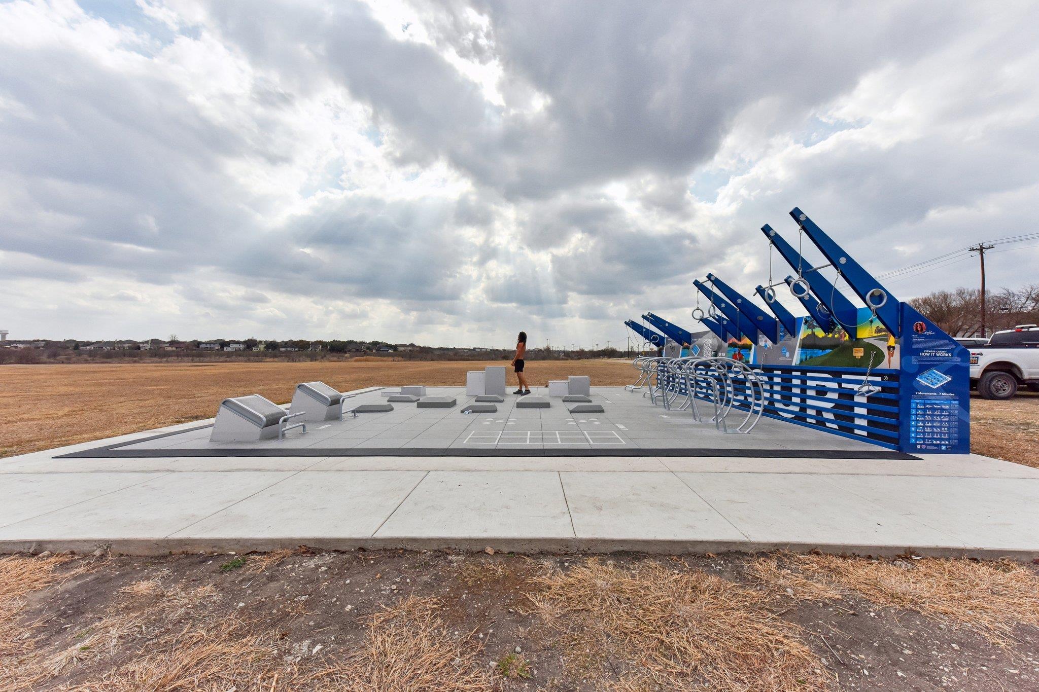 901 E Whispering Hollow Dr, Kyle, TX 78640