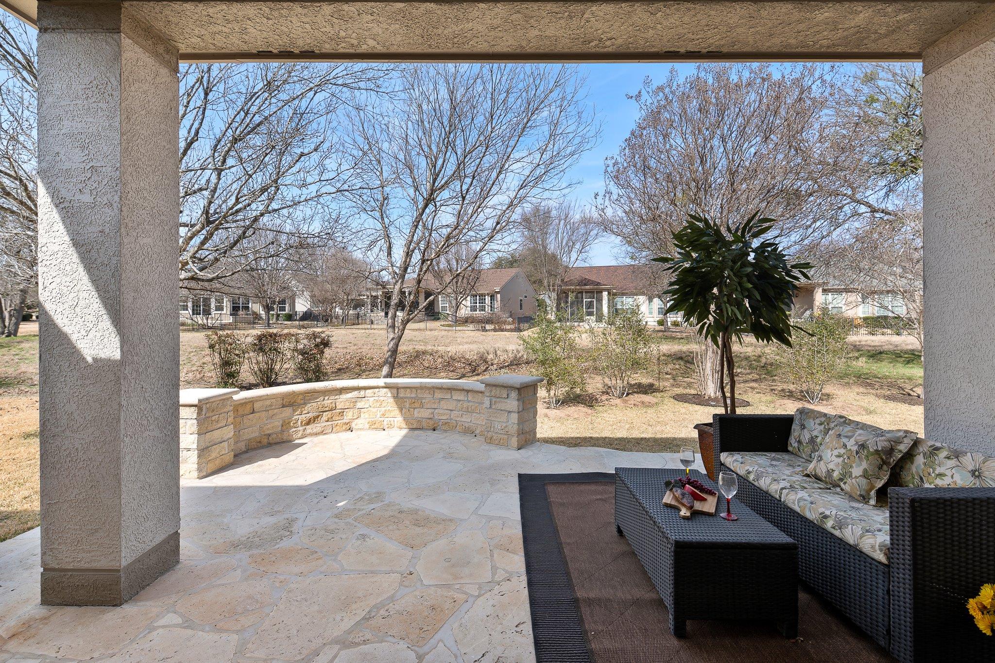 206 Armstrong Dr, Georgetown, TX 78633