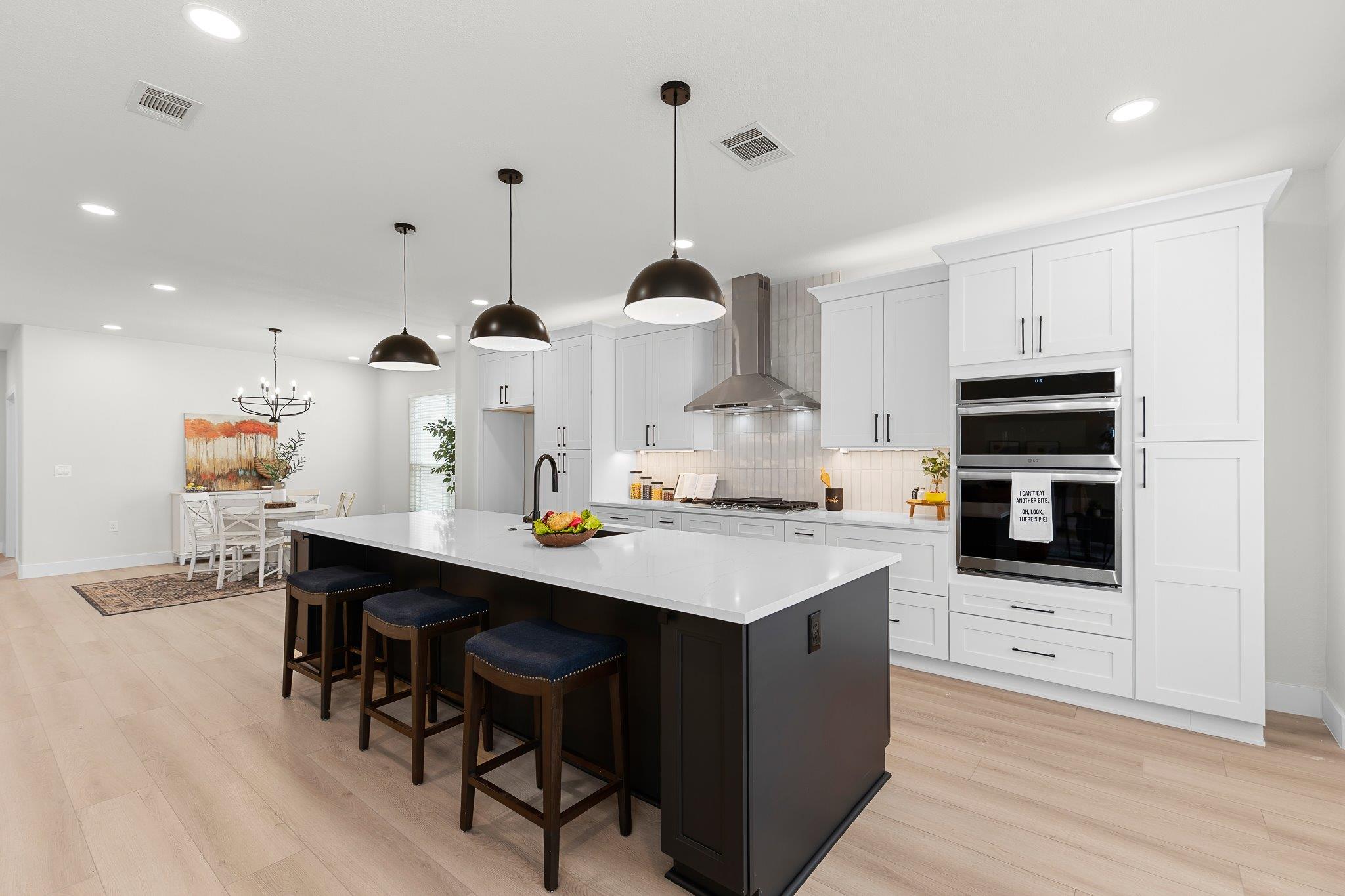 206 Armstrong Dr, Georgetown, TX 78633