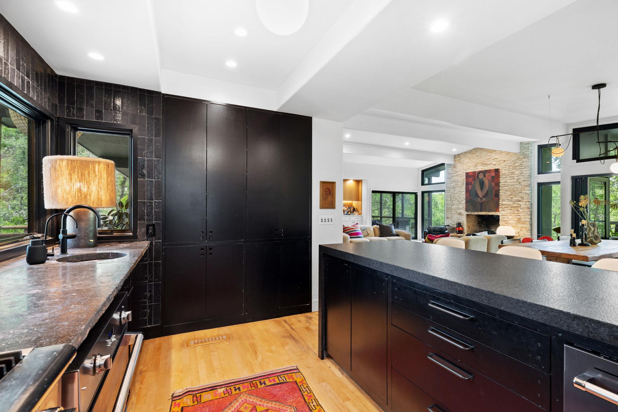 1805 Brookhaven Dr, Austin, TX 78704