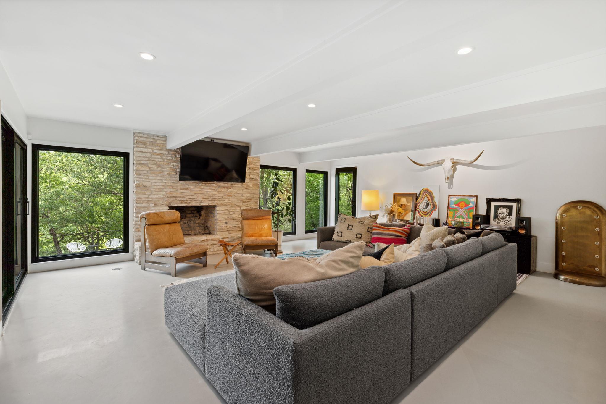 1805 Brookhaven Dr, Austin, TX 78704