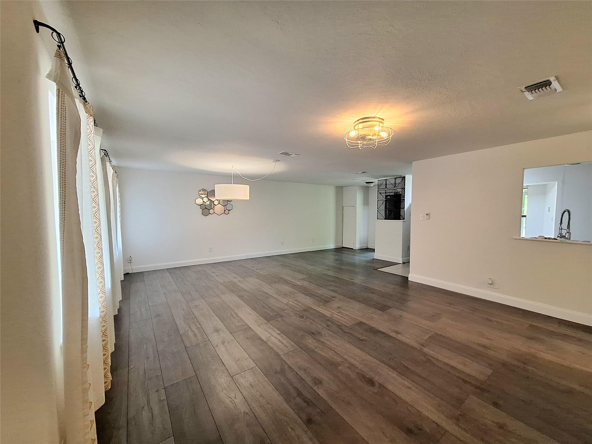 6001 Leisure Run Rd, Austin, TX 78745