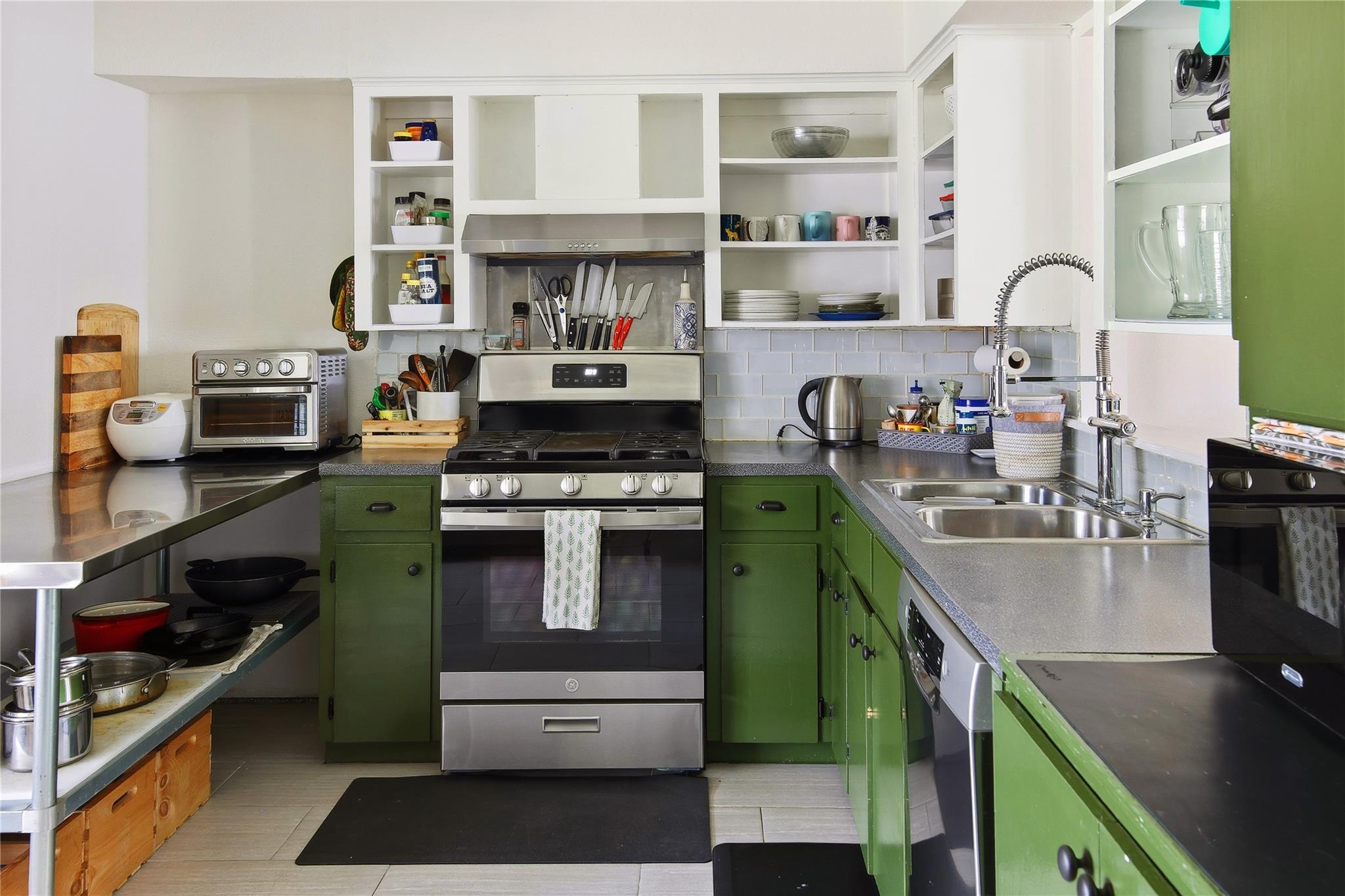 6001 Leisure Run Rd, Austin, TX 78745