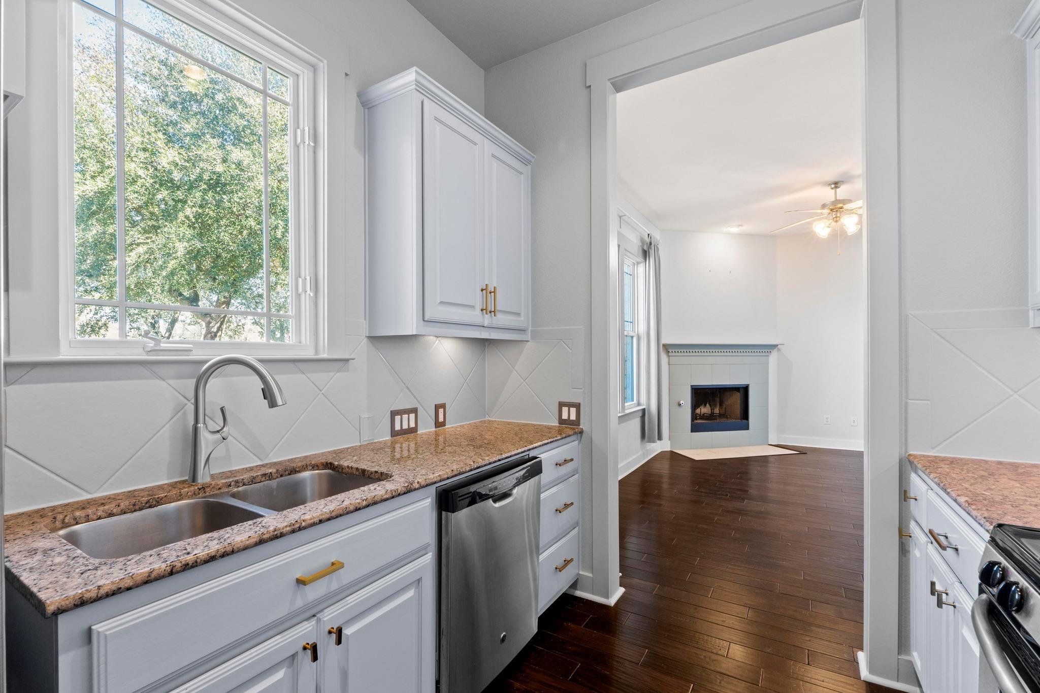 2930 Grand Oaks Loop # 603, Cedar Park, TX 78613