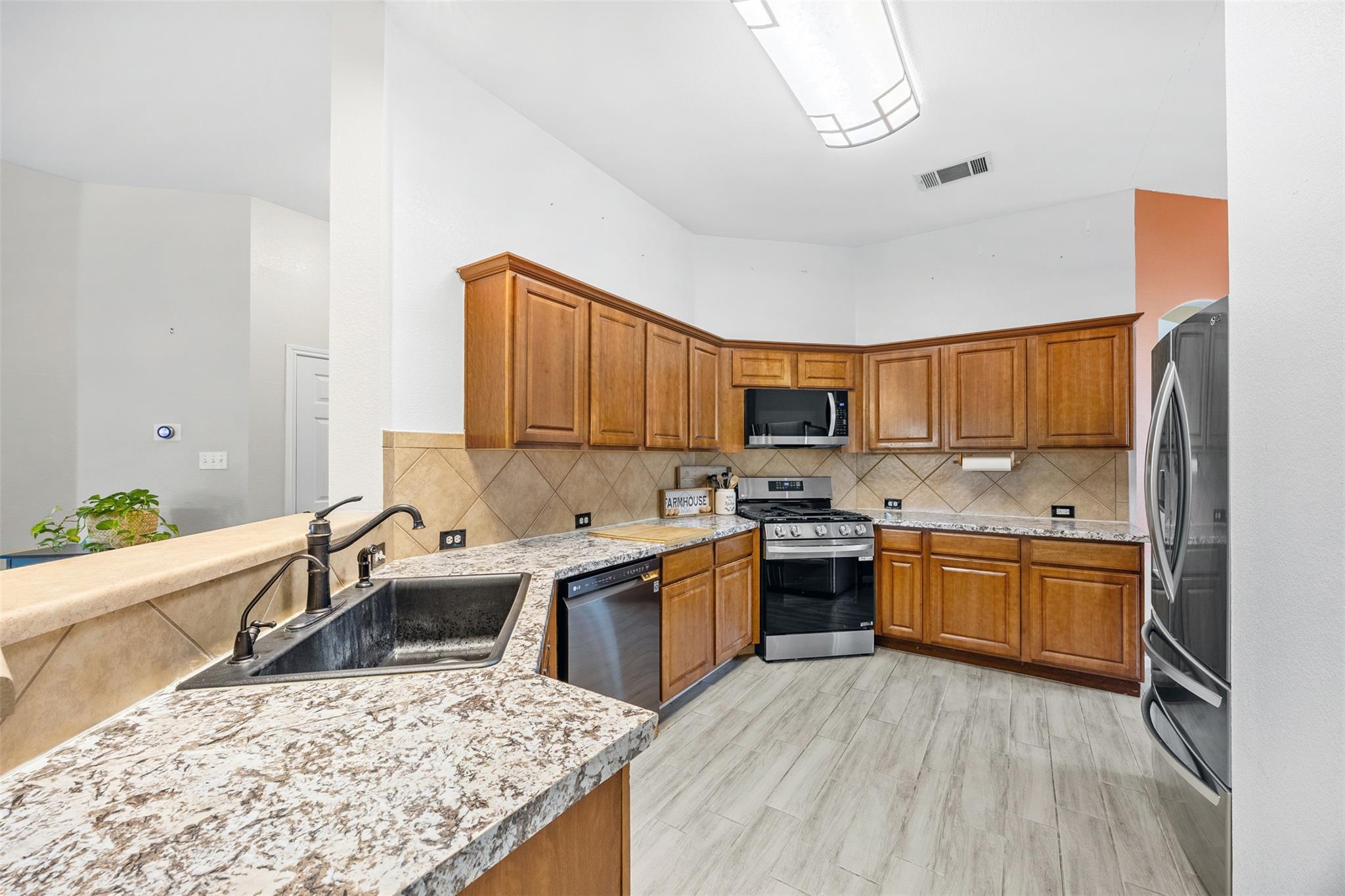 11204 Silo Valley Dr, Austin, TX 78754