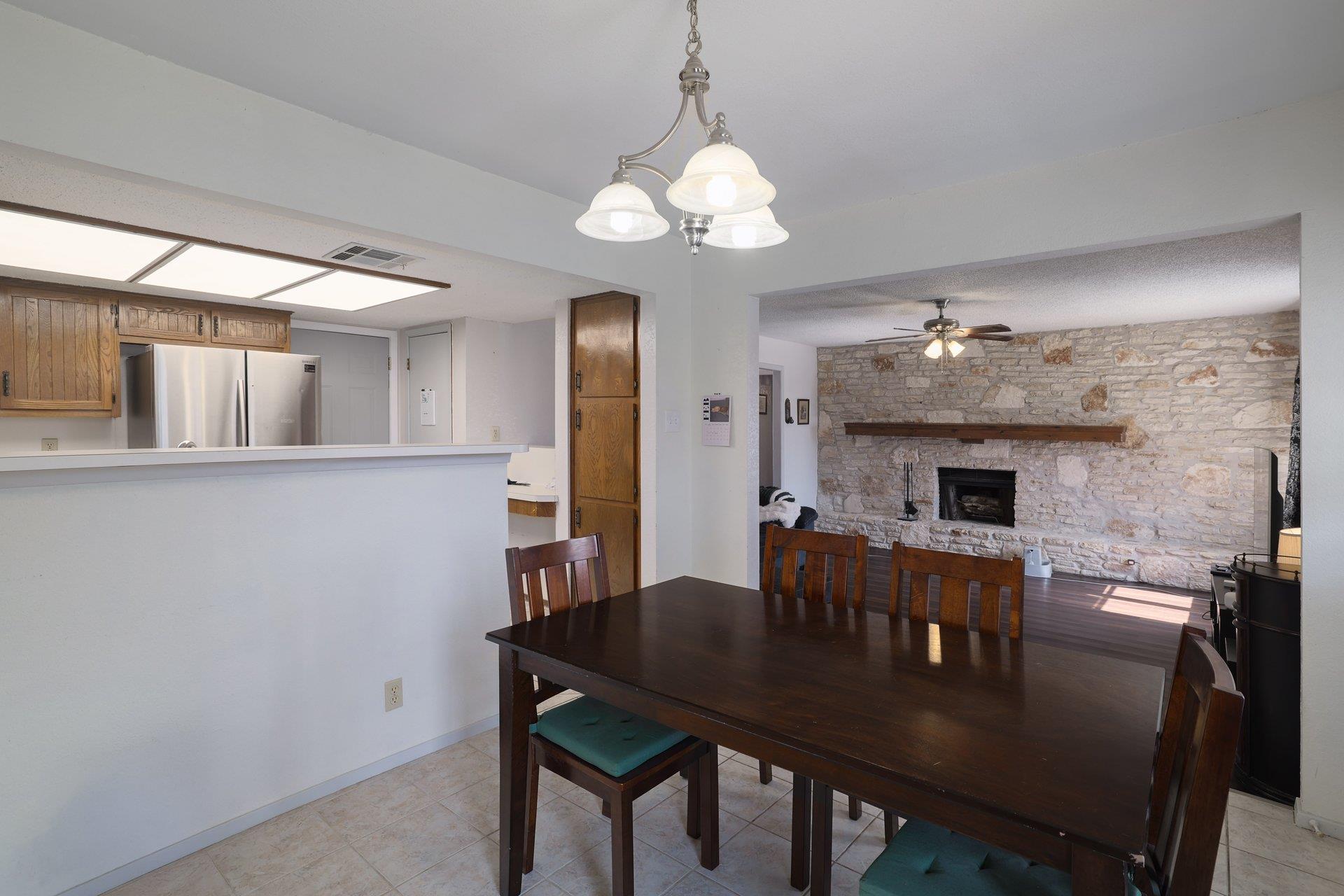 405 Brookhollow Dr, Pflugerville, TX 78660