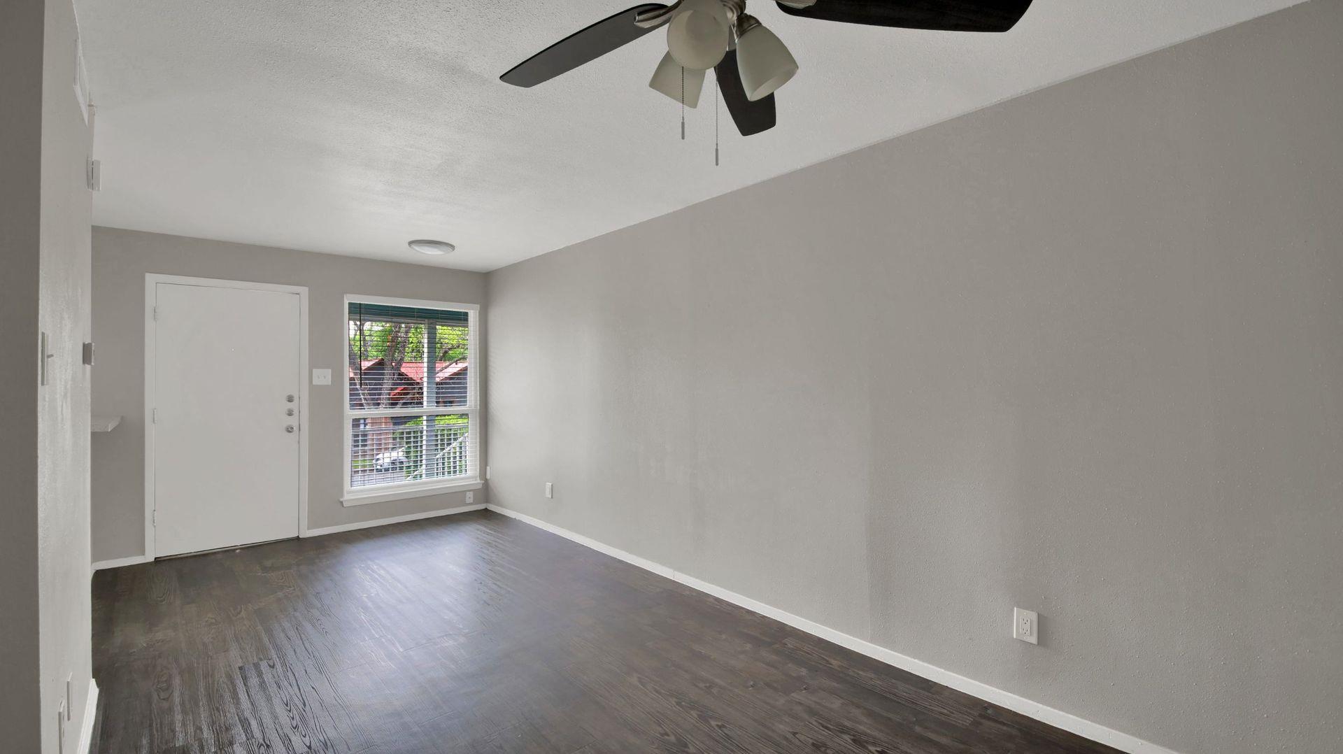 4406 Avenue C Ave # 205, Austin, TX 78751