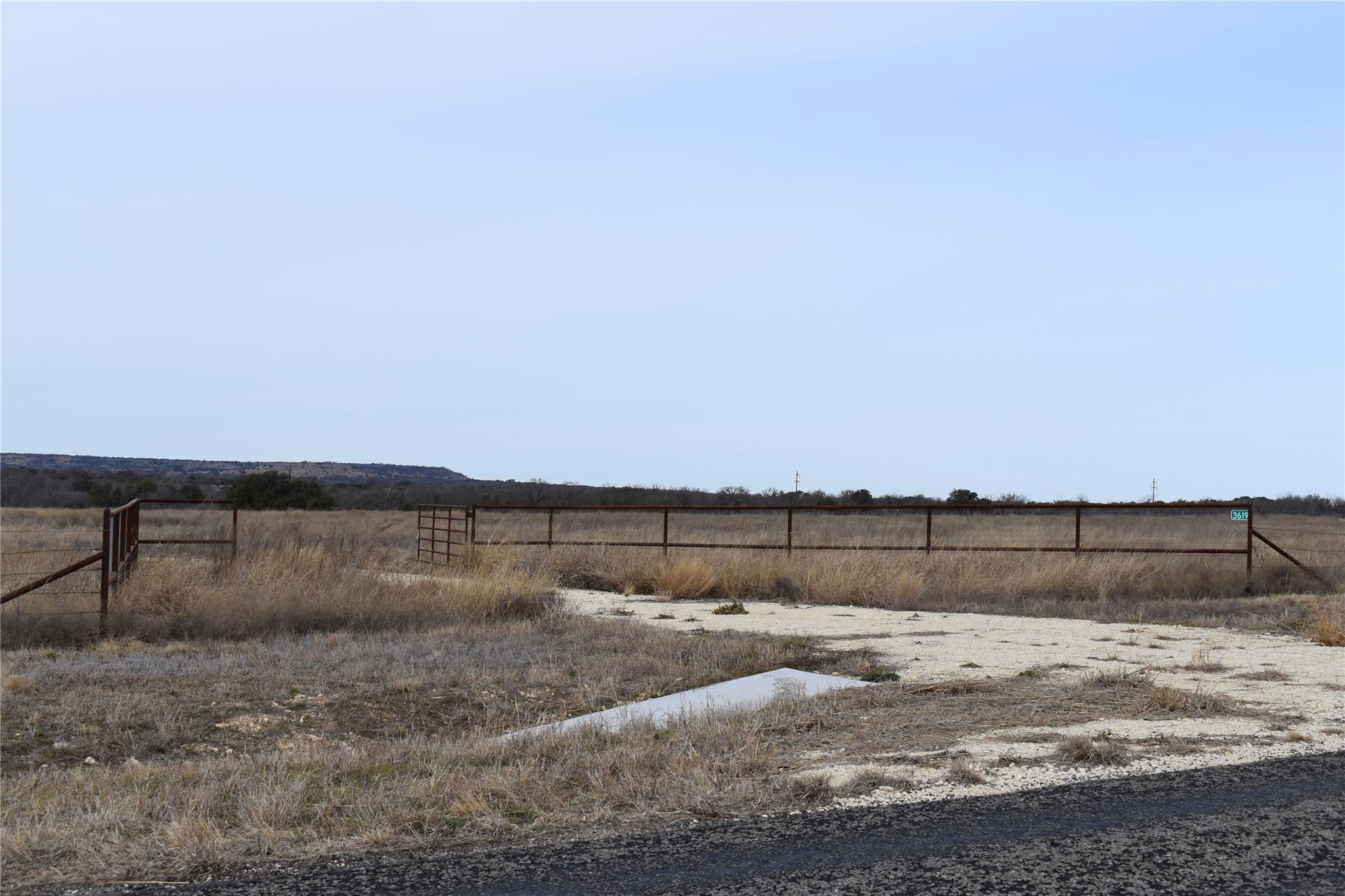 3619 N FM 1702, Hamilton, TX 76531