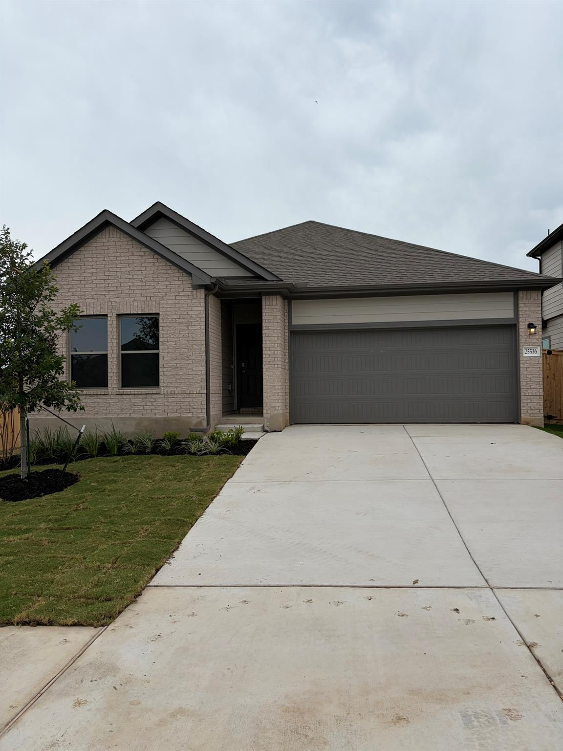 25536 Flora Bella Ln, Elgin, TX 78621
