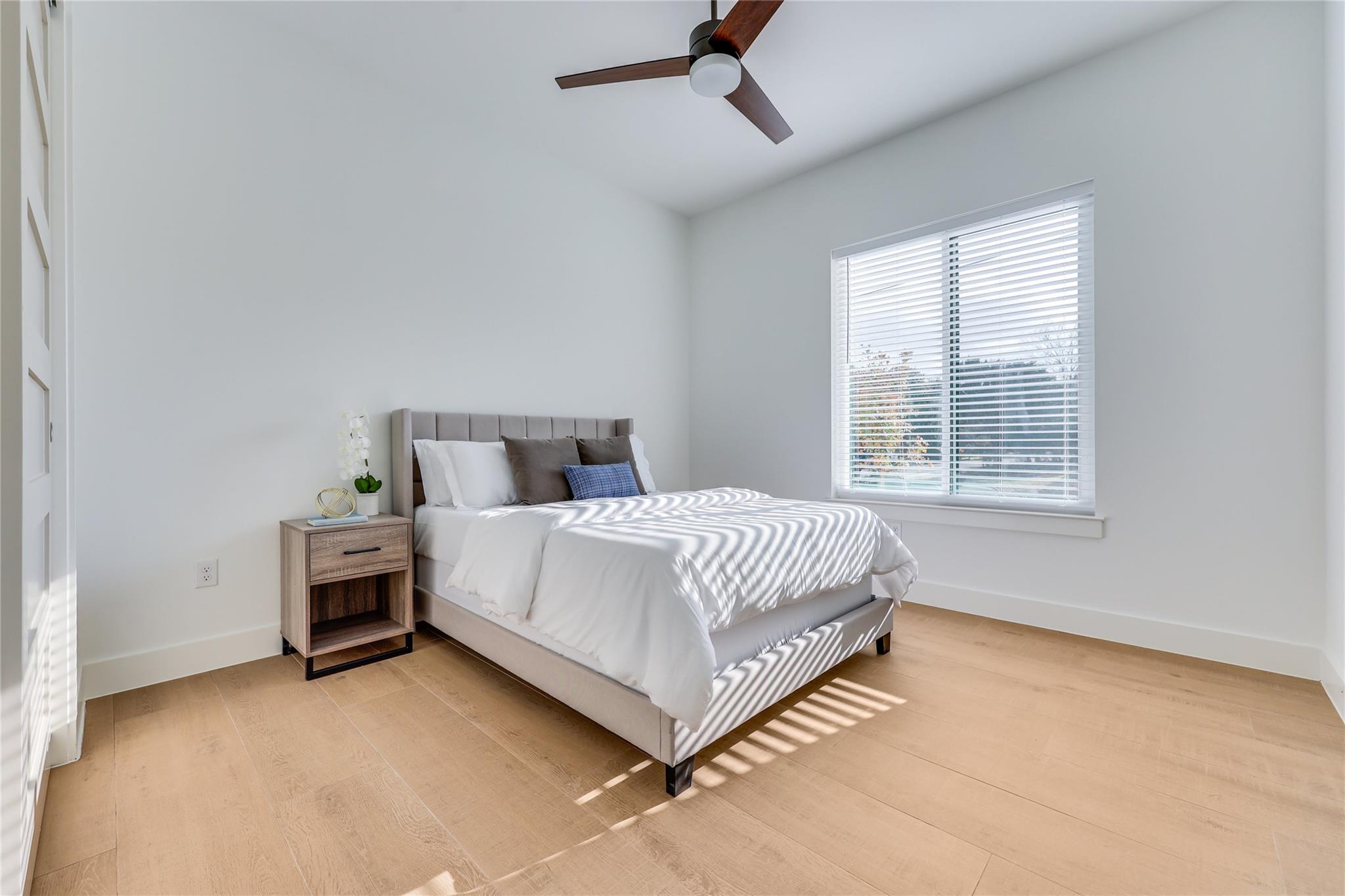 21408 Lakefront Dr, Lago Vista, TX 78645