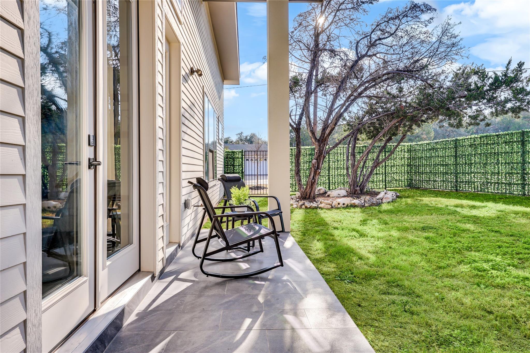 21408 Lakefront Dr, Lago Vista, TX 78645