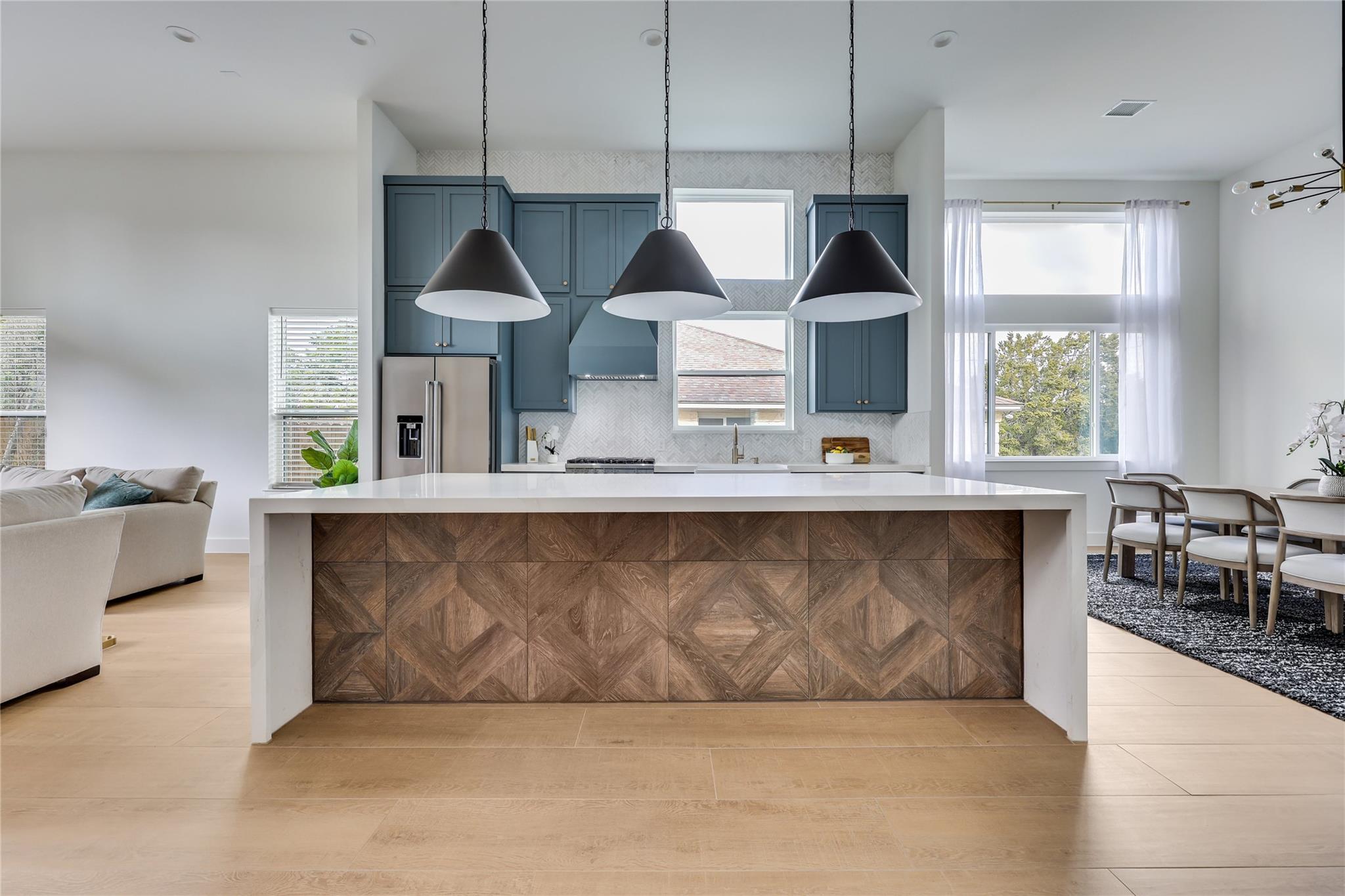 21408 Lakefront Dr, Lago Vista, TX 78645