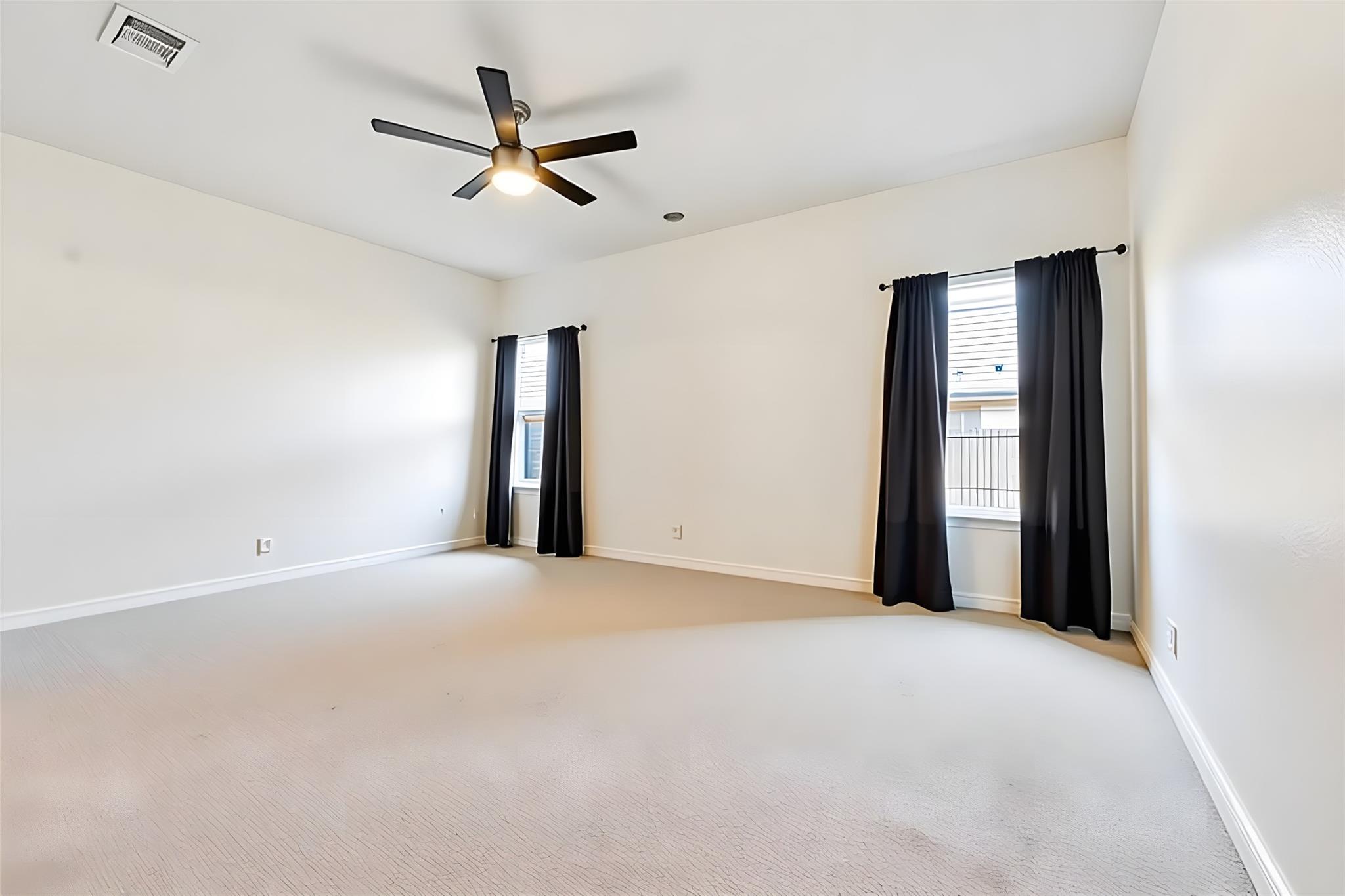 112 Flinn St, Hutto, TX 78634