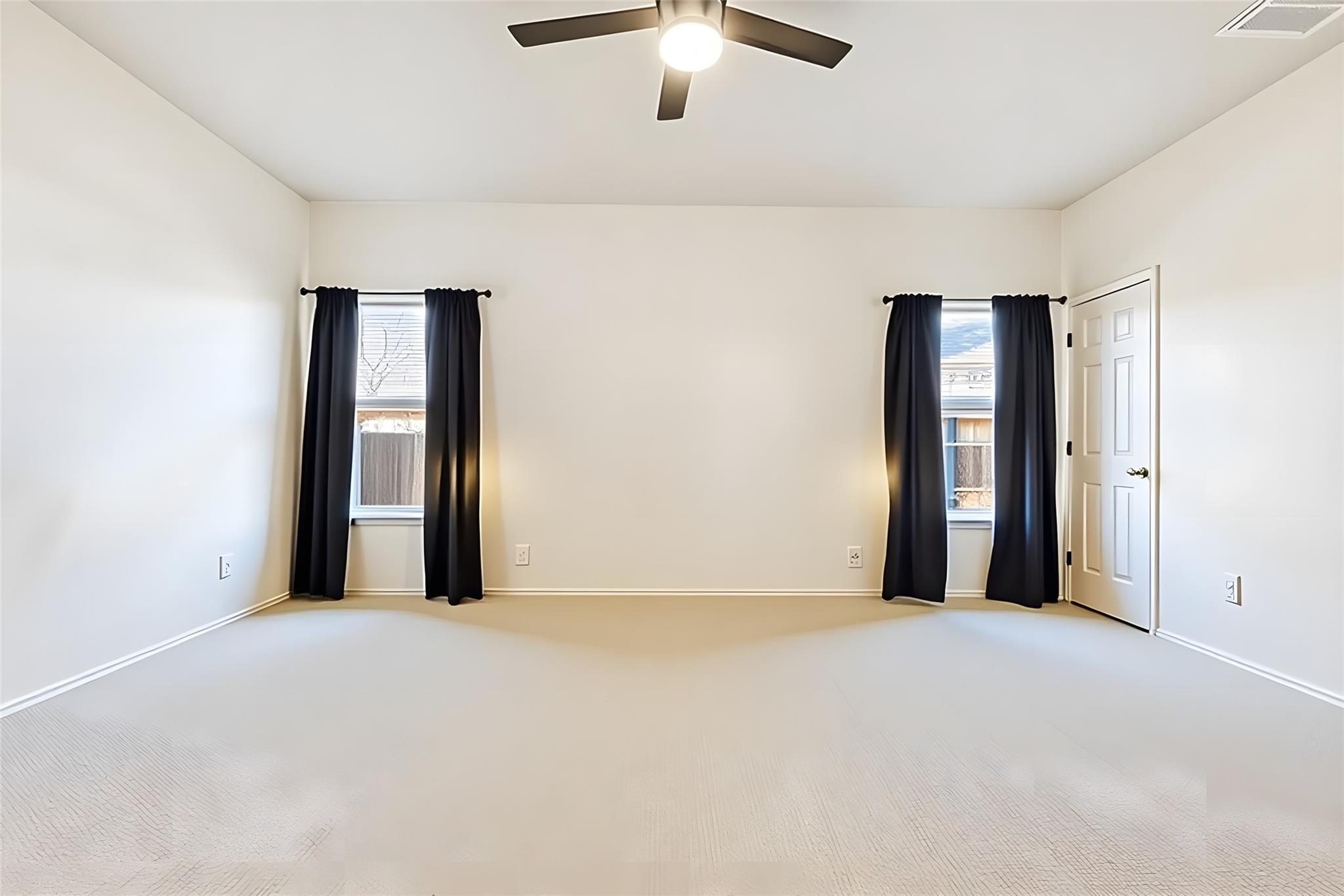 112 Flinn St, Hutto, TX 78634