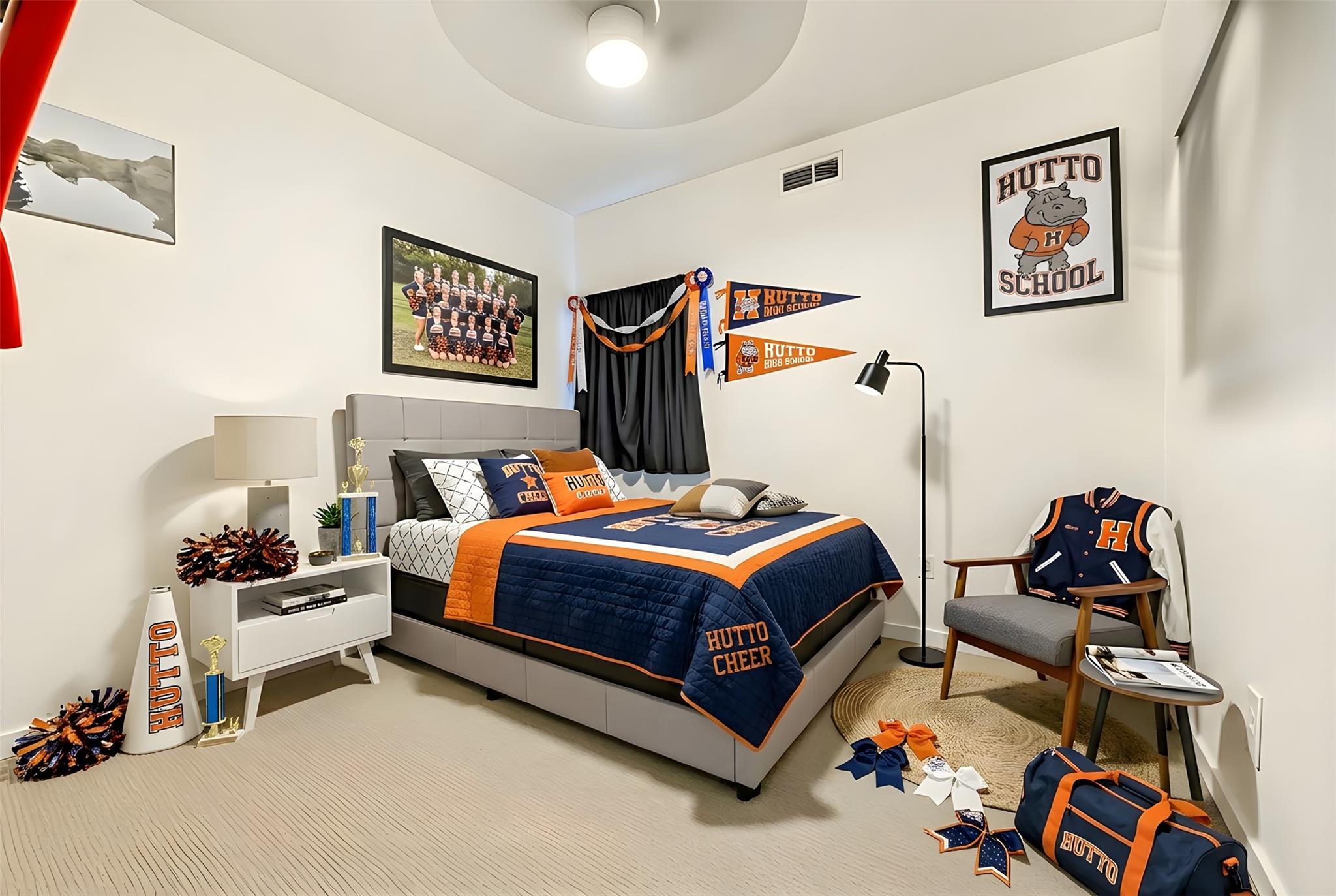 112 Flinn St, Hutto, TX 78634