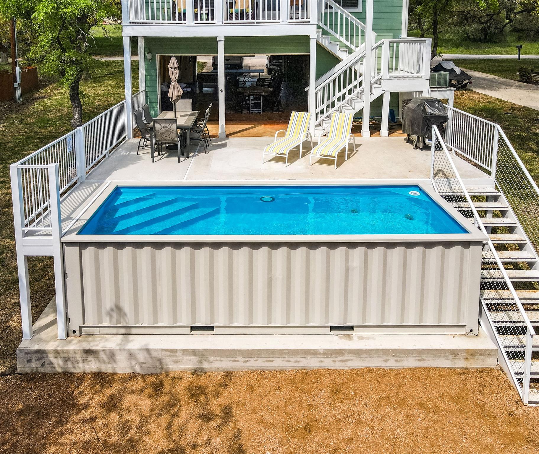 1943 Glencove Dr, Kingsland, TX 78639